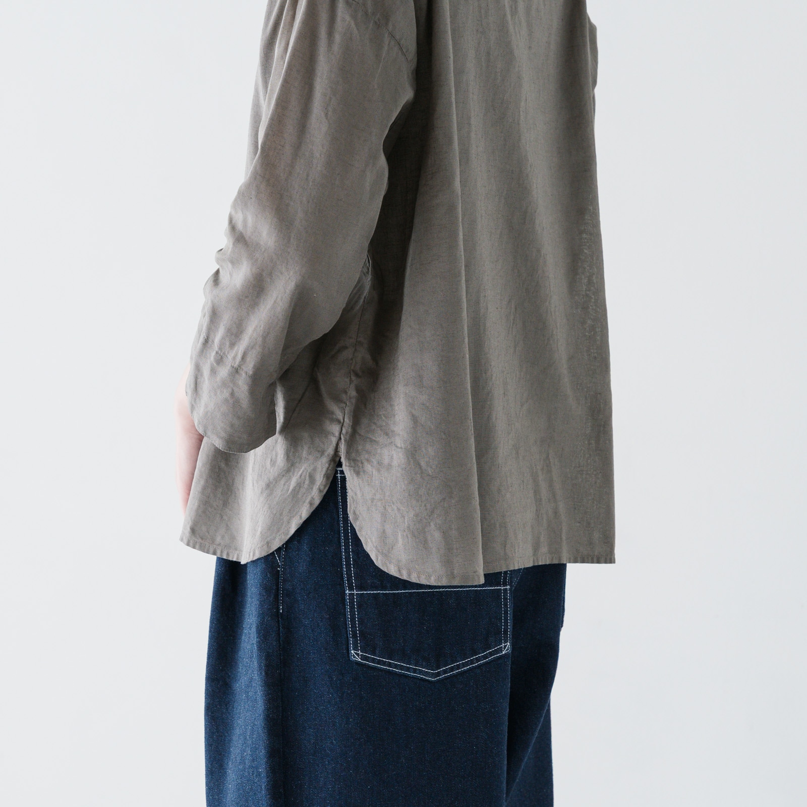 ARTE POVERA _ リネン&コットン ボートネックシャツ ネンドグレー