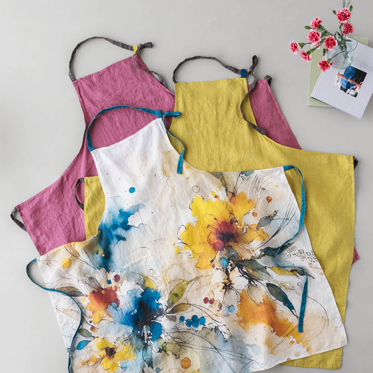 フルエプロン マノン _ ミモザ/ブルーパヴォーネ