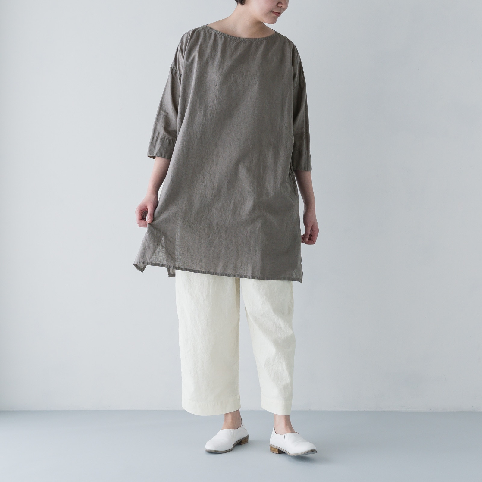 ARTE POVERA _ リネン&コットン ボートネックロングブラウス ホワイト