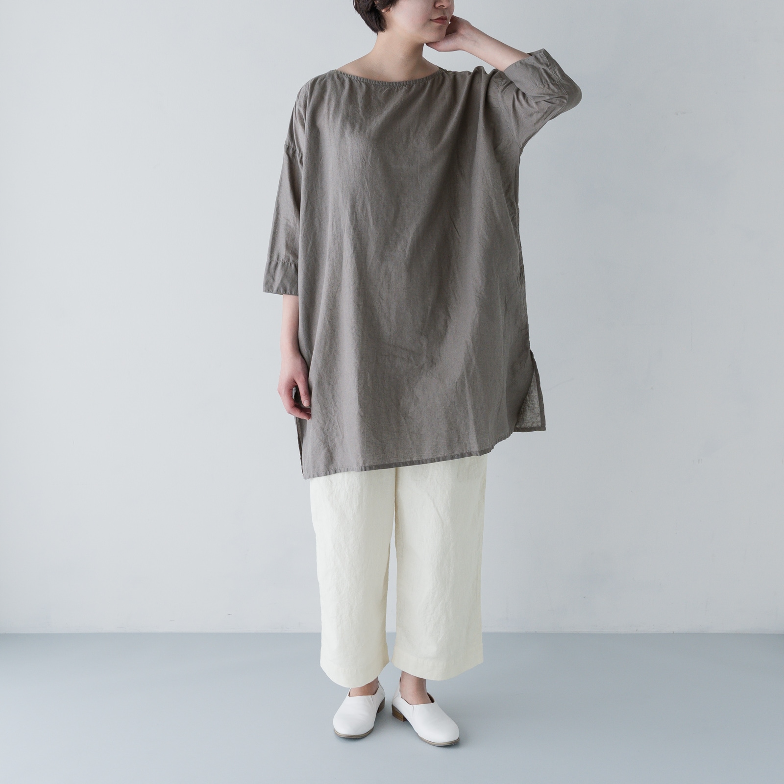 ARTE POVERA _ リネン&コットン ボートネックロングブラウス ホワイト