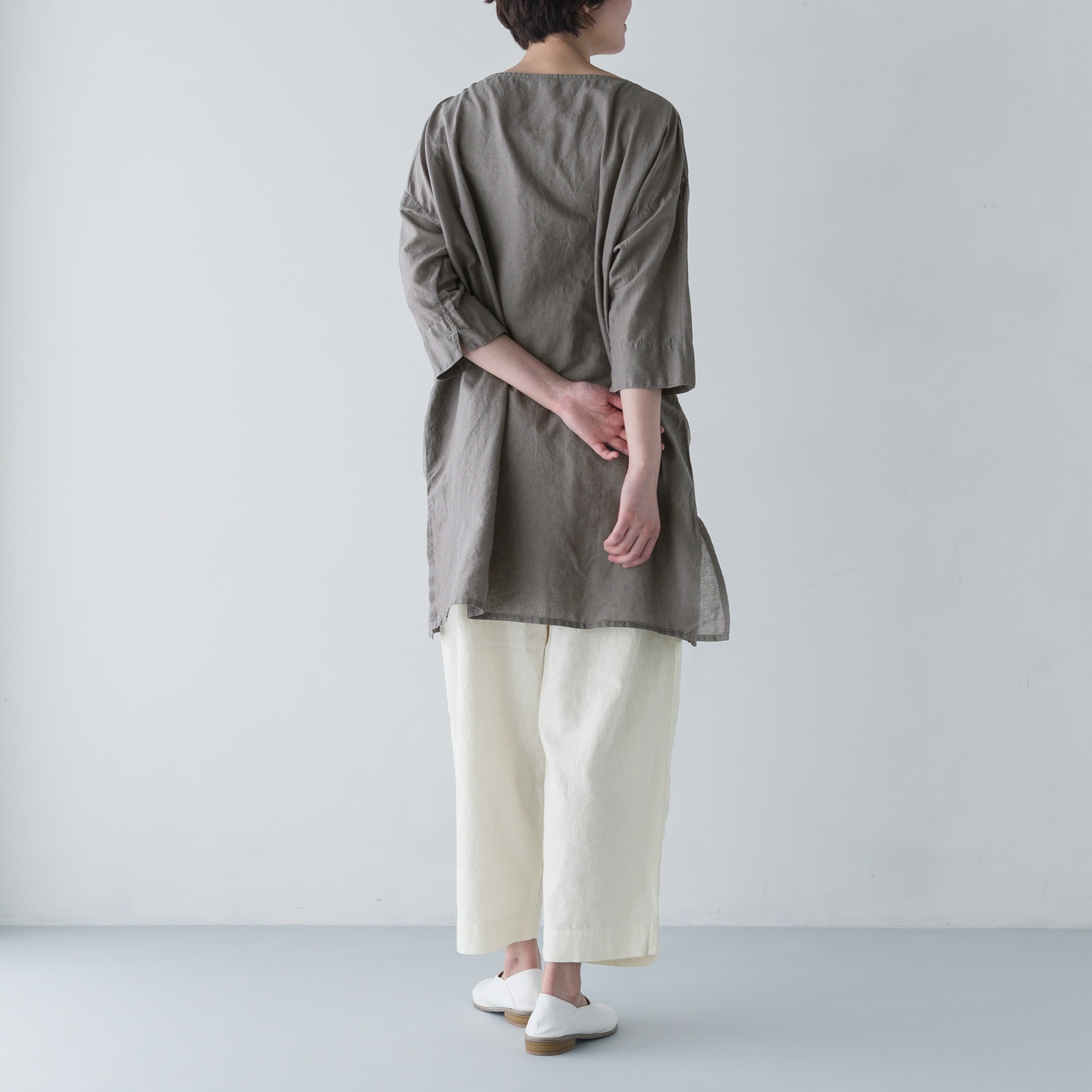 ARTE POVERA _ リネン&コットン ボートネックロングブラウス ホワイト