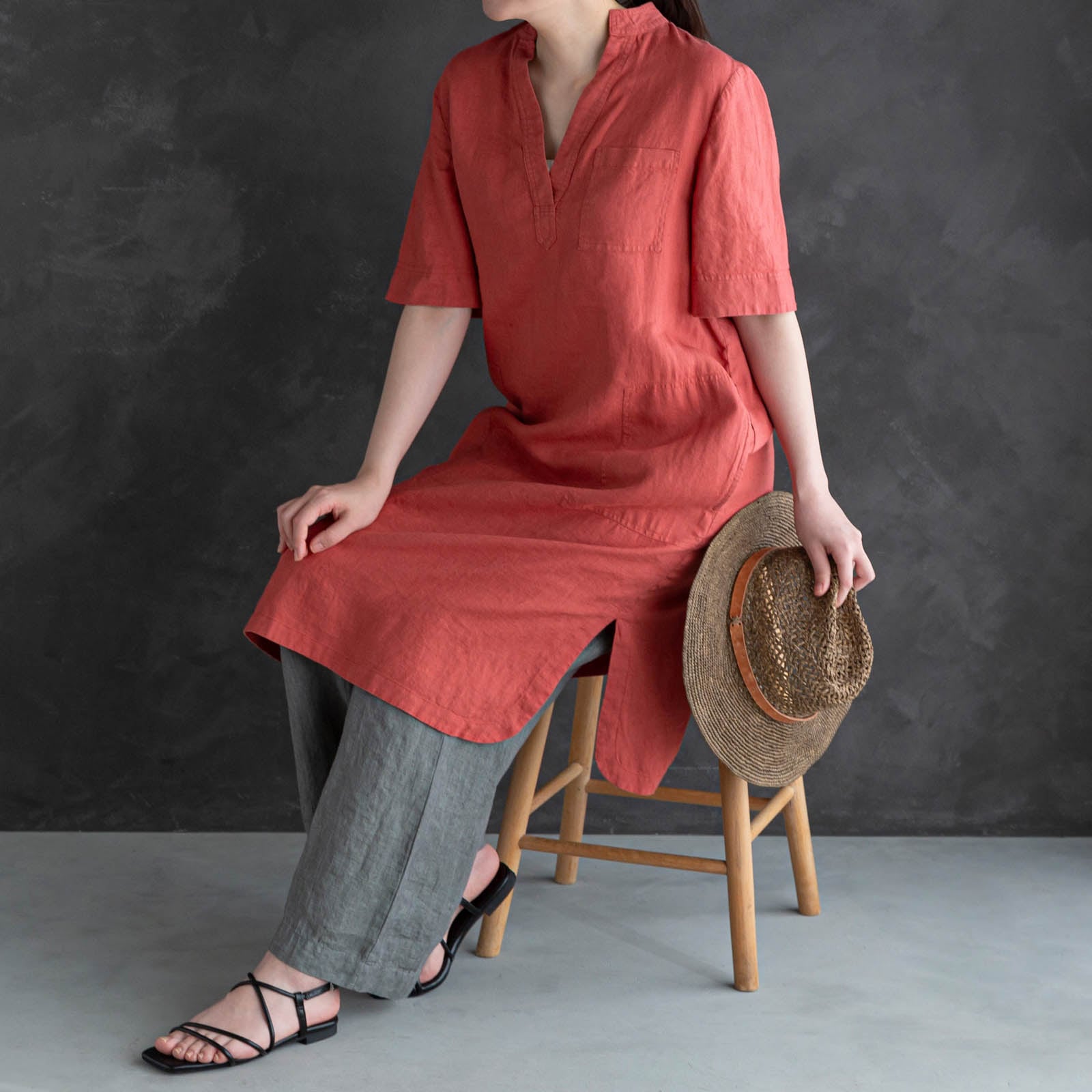 【SALE】スリットネックワンピース _ sienne