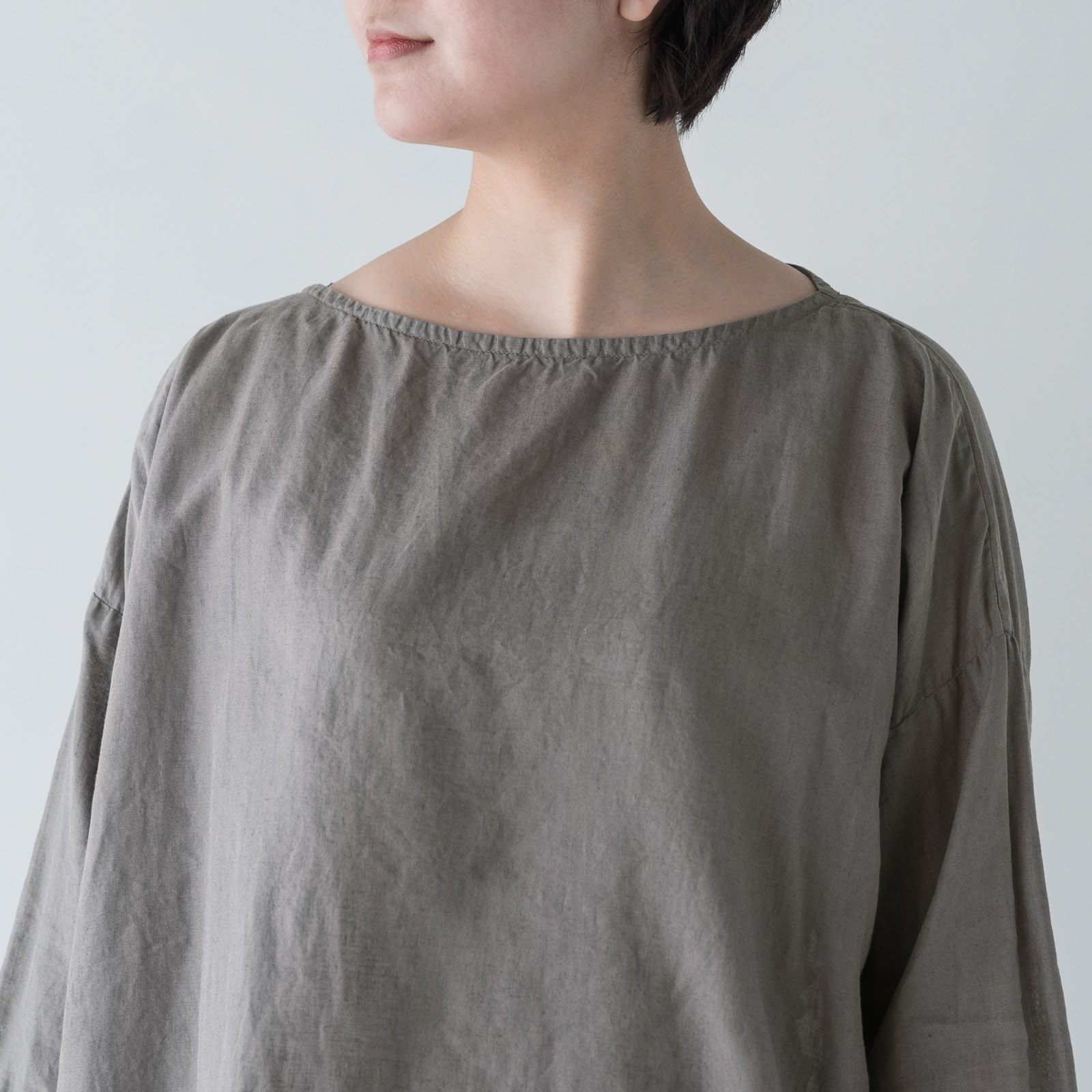 ARTE POVERA _ リネン&コットン ボートネックロングブラウス ライトベージュ