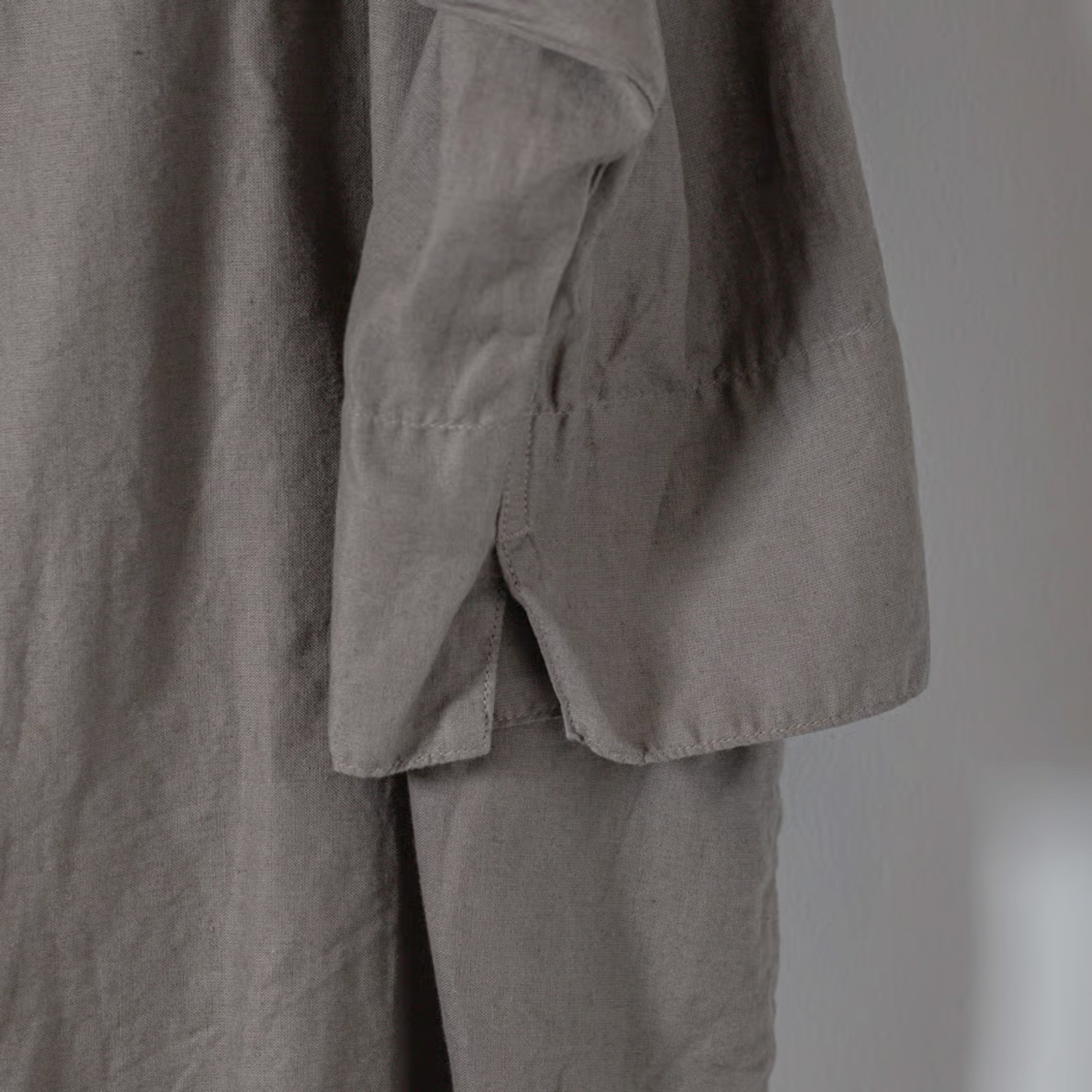 ARTE POVERA _ リネン&コットン ボートネックロングブラウス ネンドグレー