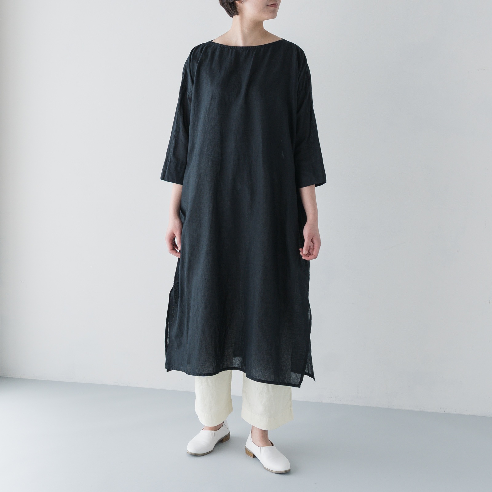 ARTE POVERA _ リネン&コットン ボートネックロングワンピース ネンドグレー