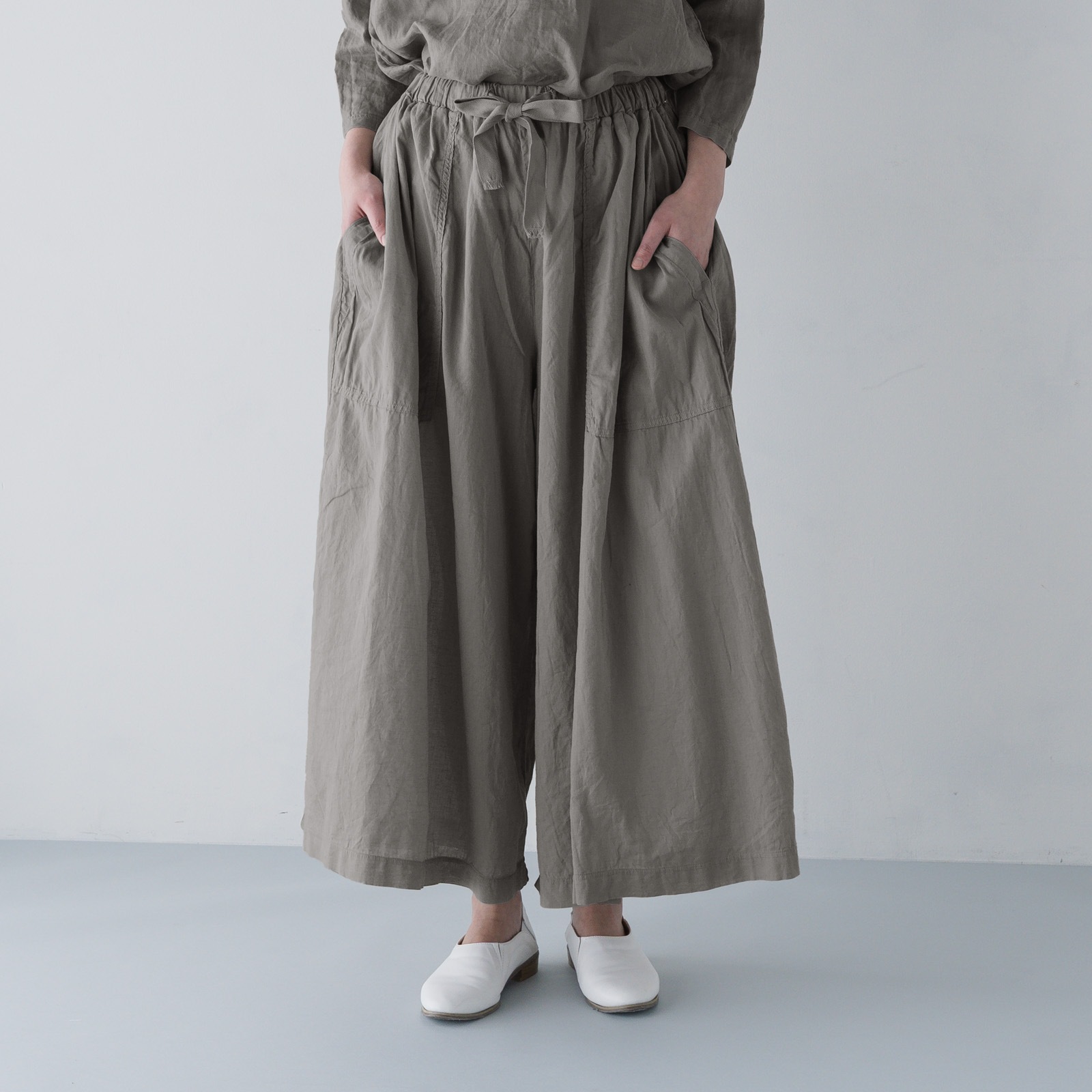 ARTE POVERA _ リネン&コットン ギャザリングパンツ ネンドグレー