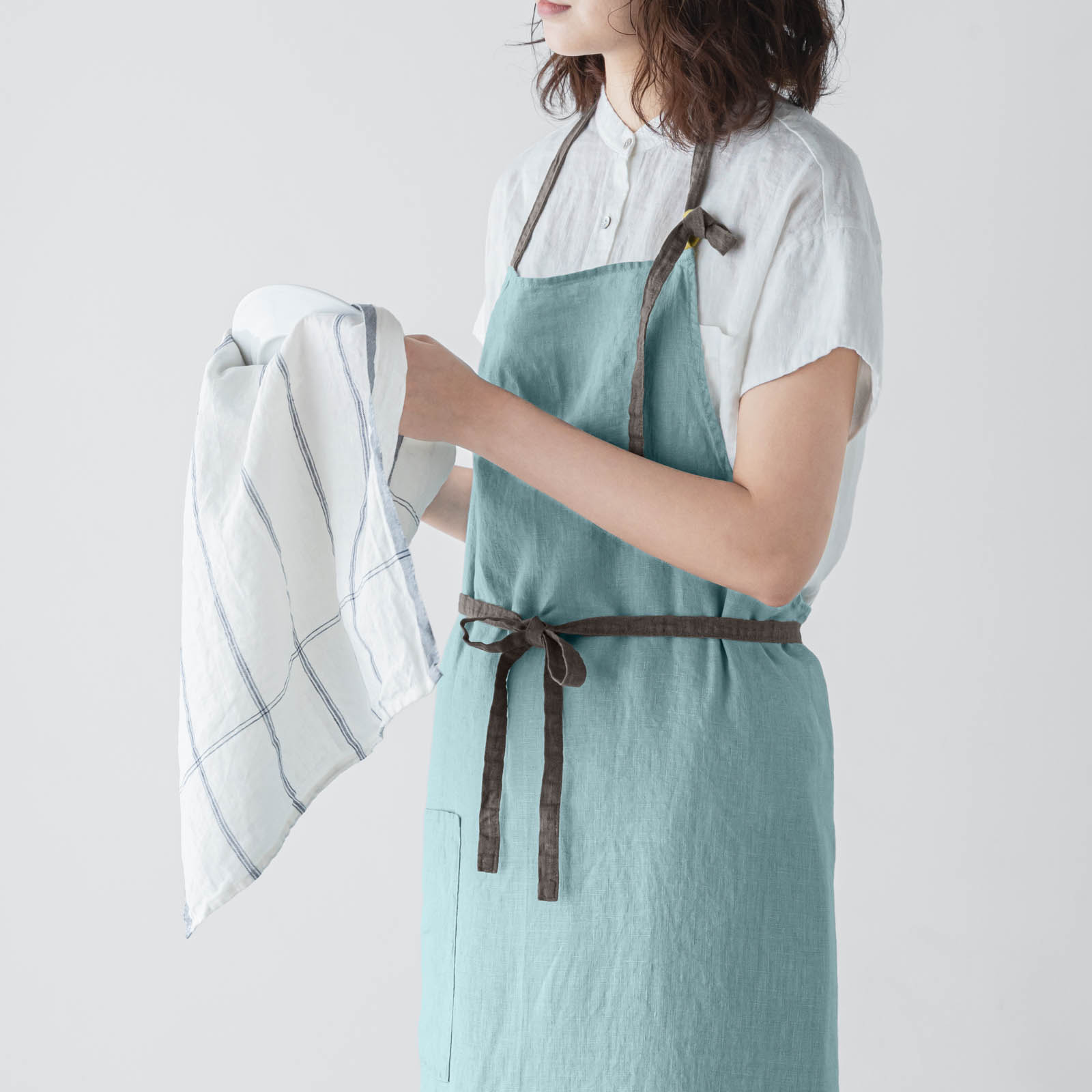 【5月中旬入荷予定】 _ フルエプロン マノン _ コーラルブルー