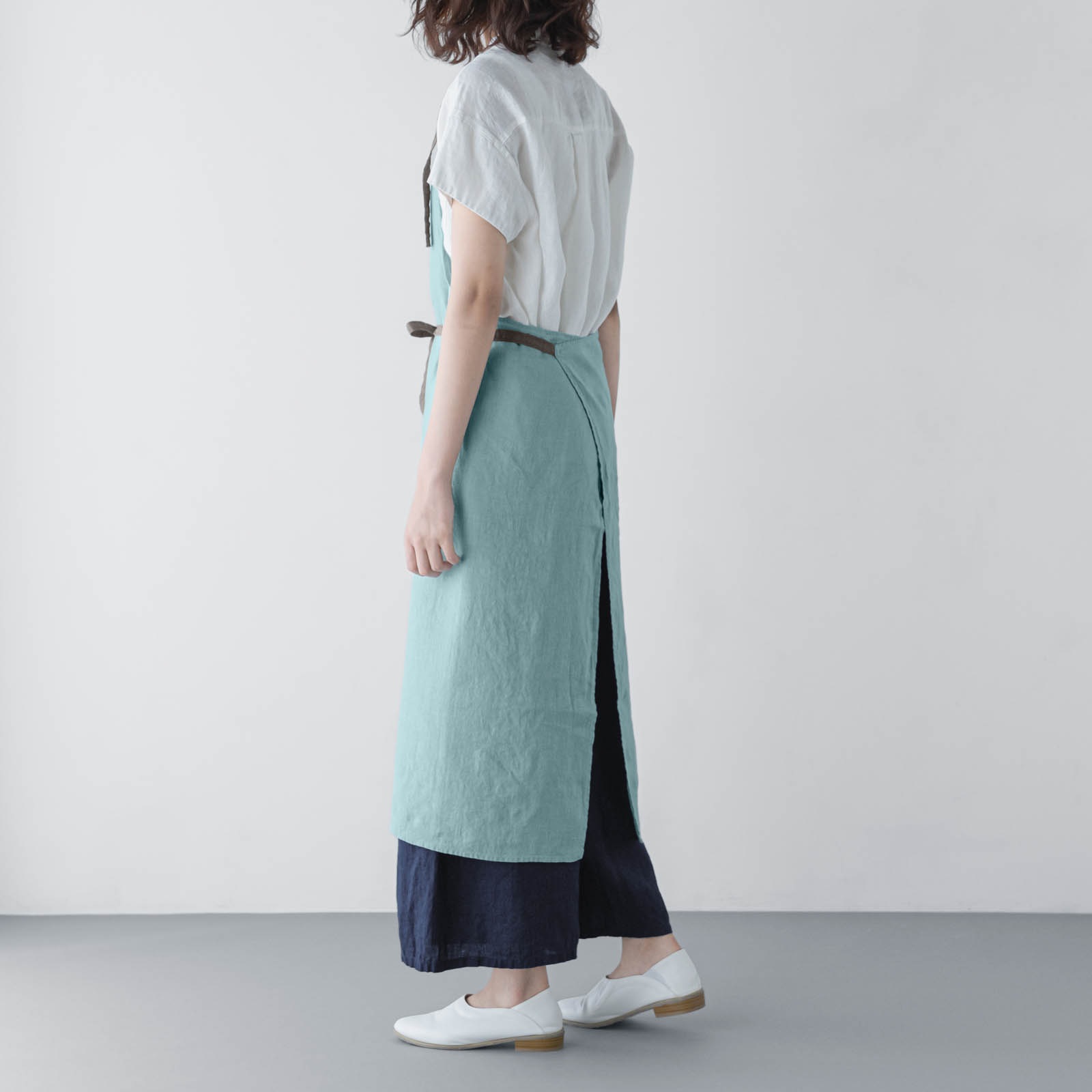 【5月中旬入荷予定】 _ フルエプロン マノン _ コーラルブルー