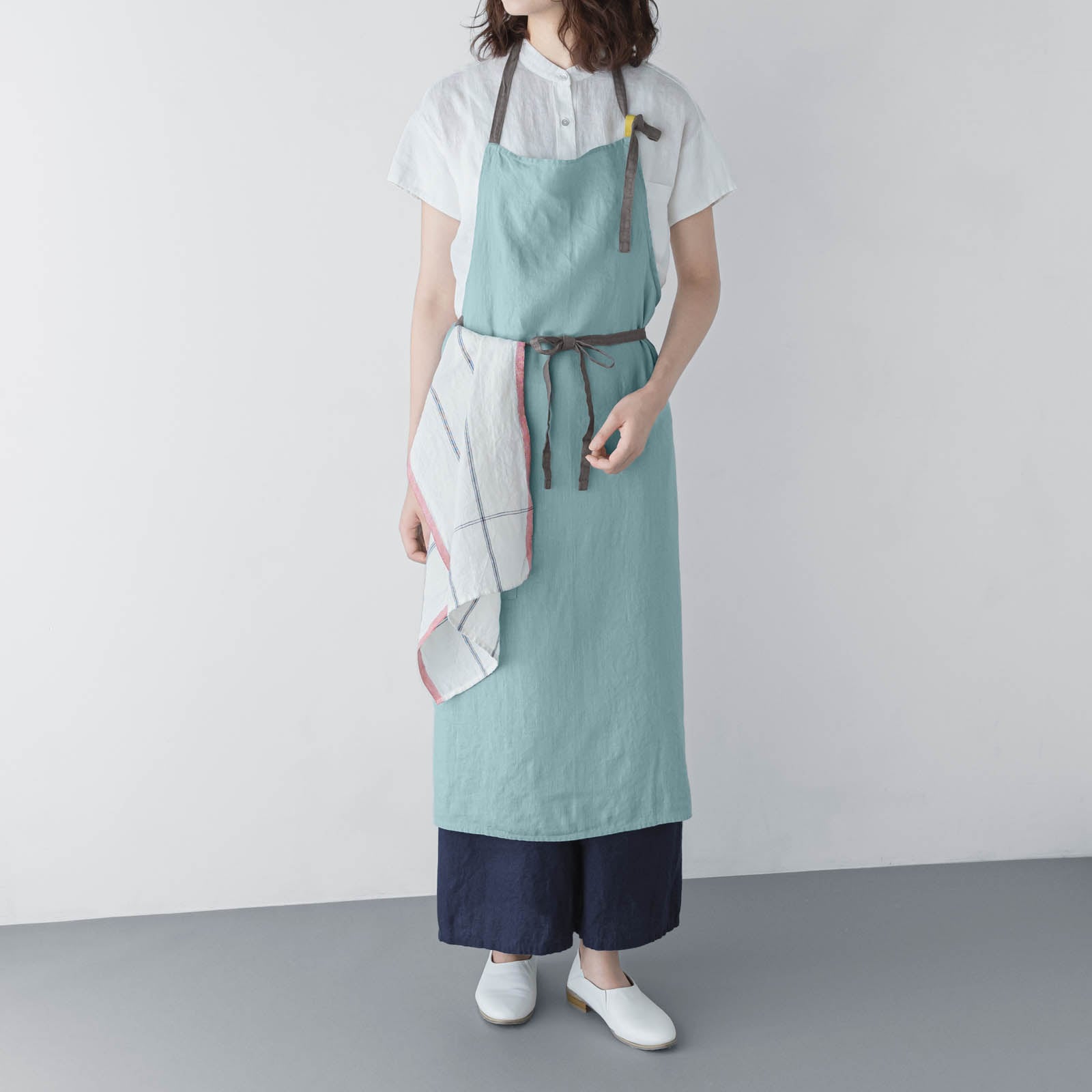 【5月中旬入荷予定】 _ フルエプロン マノン _ コーラルブルー