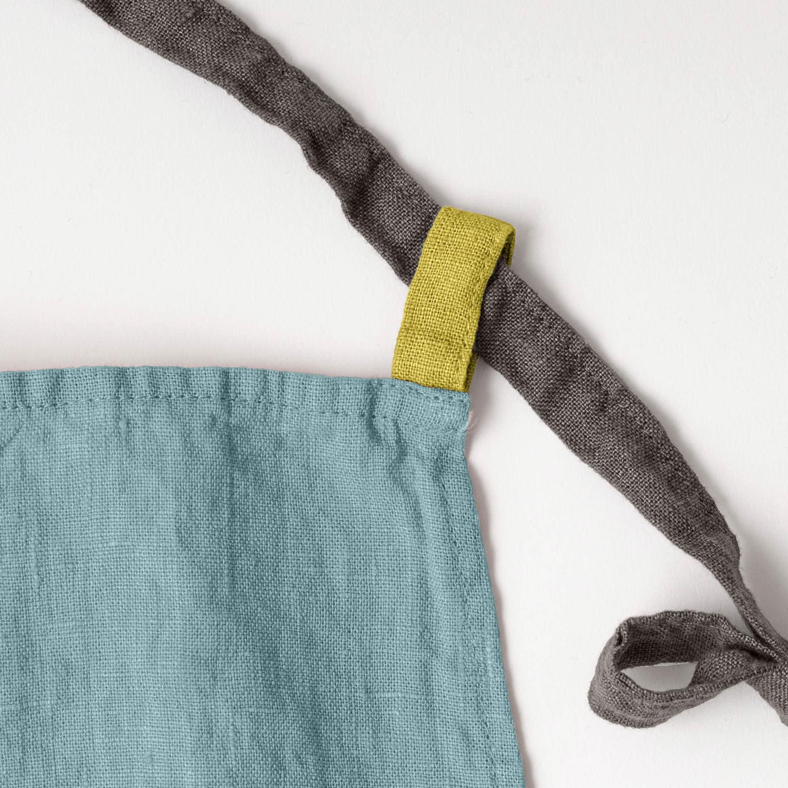 【5月中旬入荷予定】 _ フルエプロン マノン _ コーラルブルー