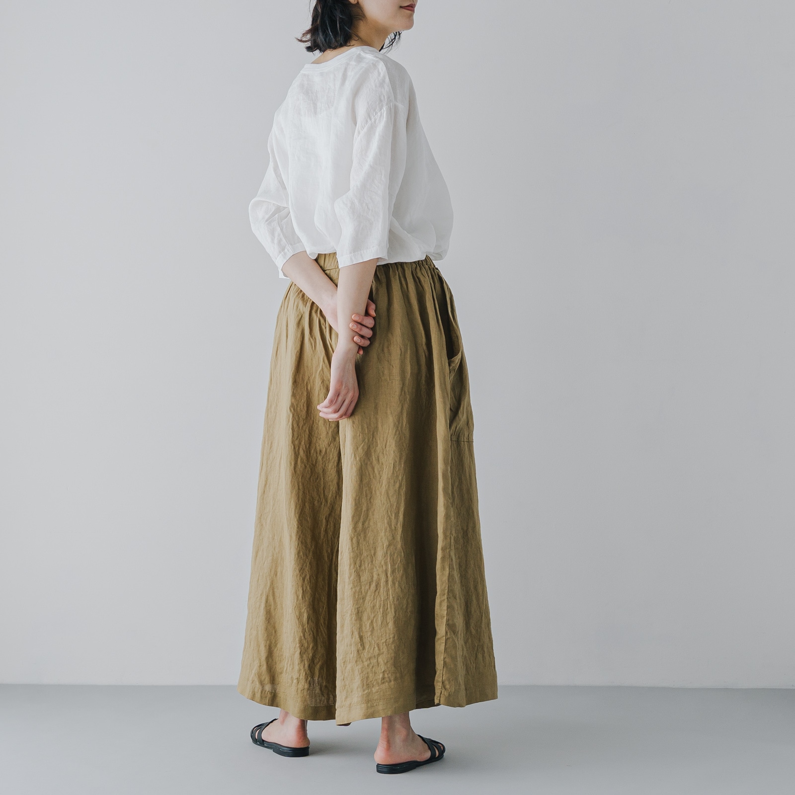 リネン染めギャザリングパンツ _ セージグリーン