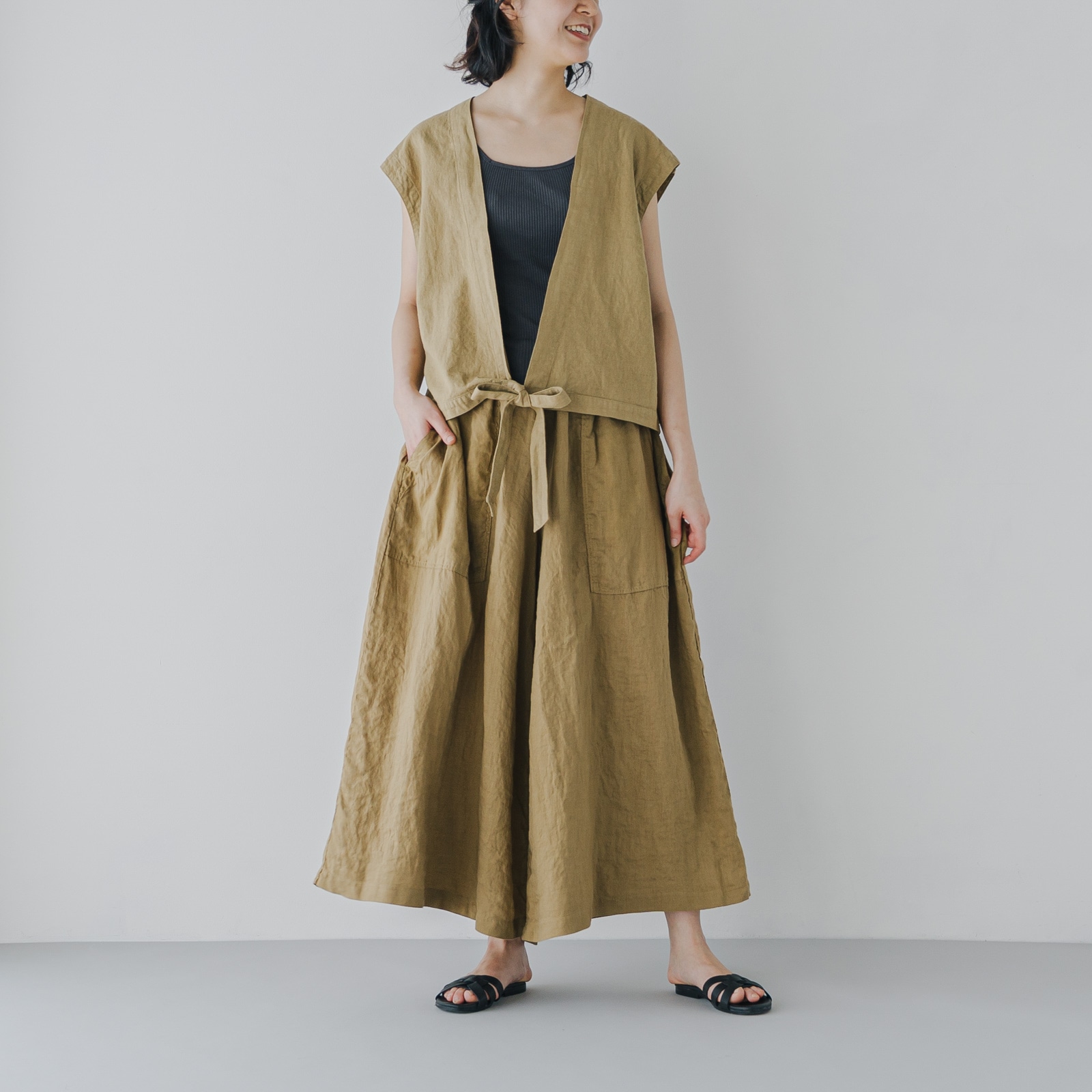 リネン染めギャザリングパンツ _ セージグリーン