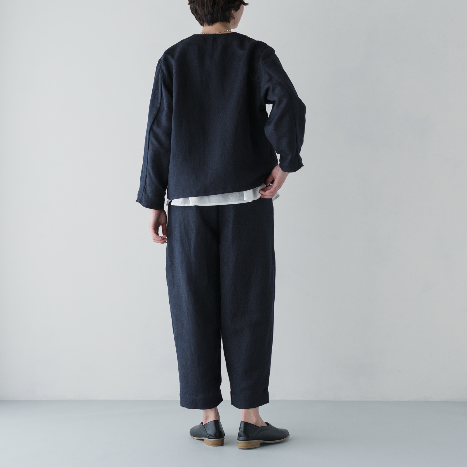 ARTE POVERA _ セレモニー 2タックイージーパンツ _ 紺×黒