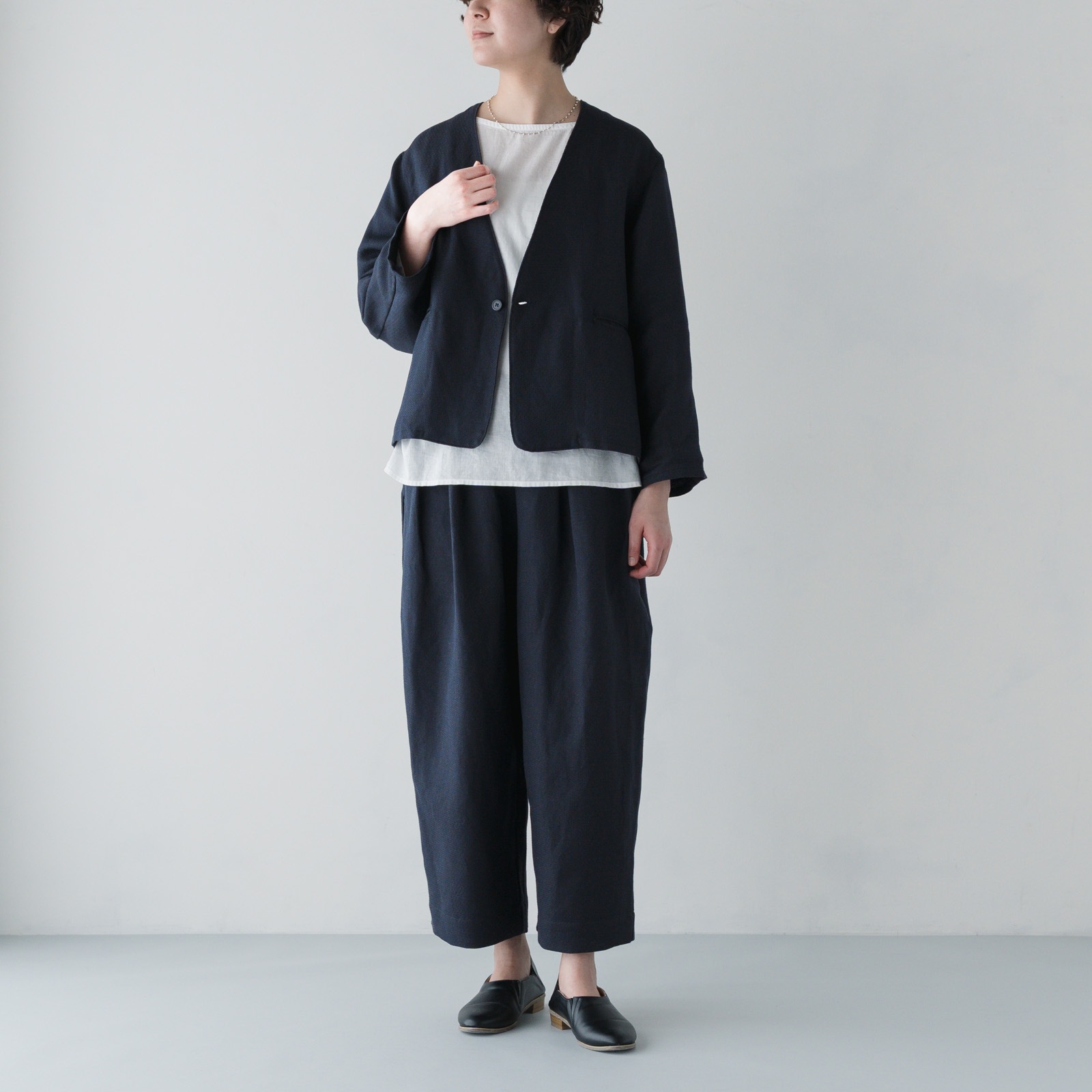 ARTE POVERA _ セレモニー 2タックイージーパンツ _ 紺×黒