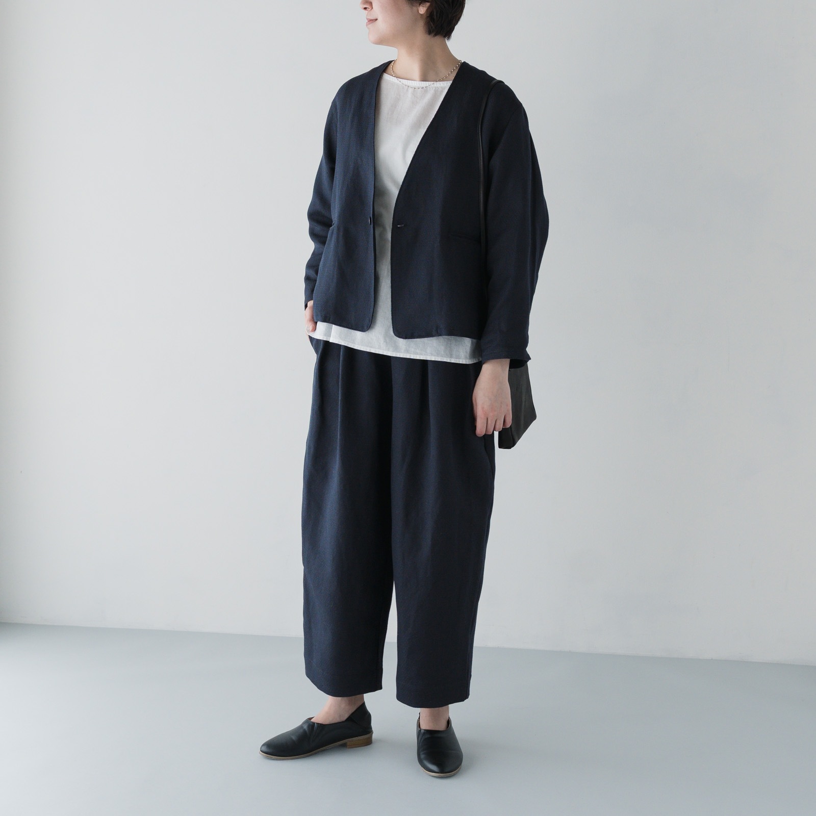 ARTE POVERA _ セレモニー 2タックイージーパンツ _ 紺×黒