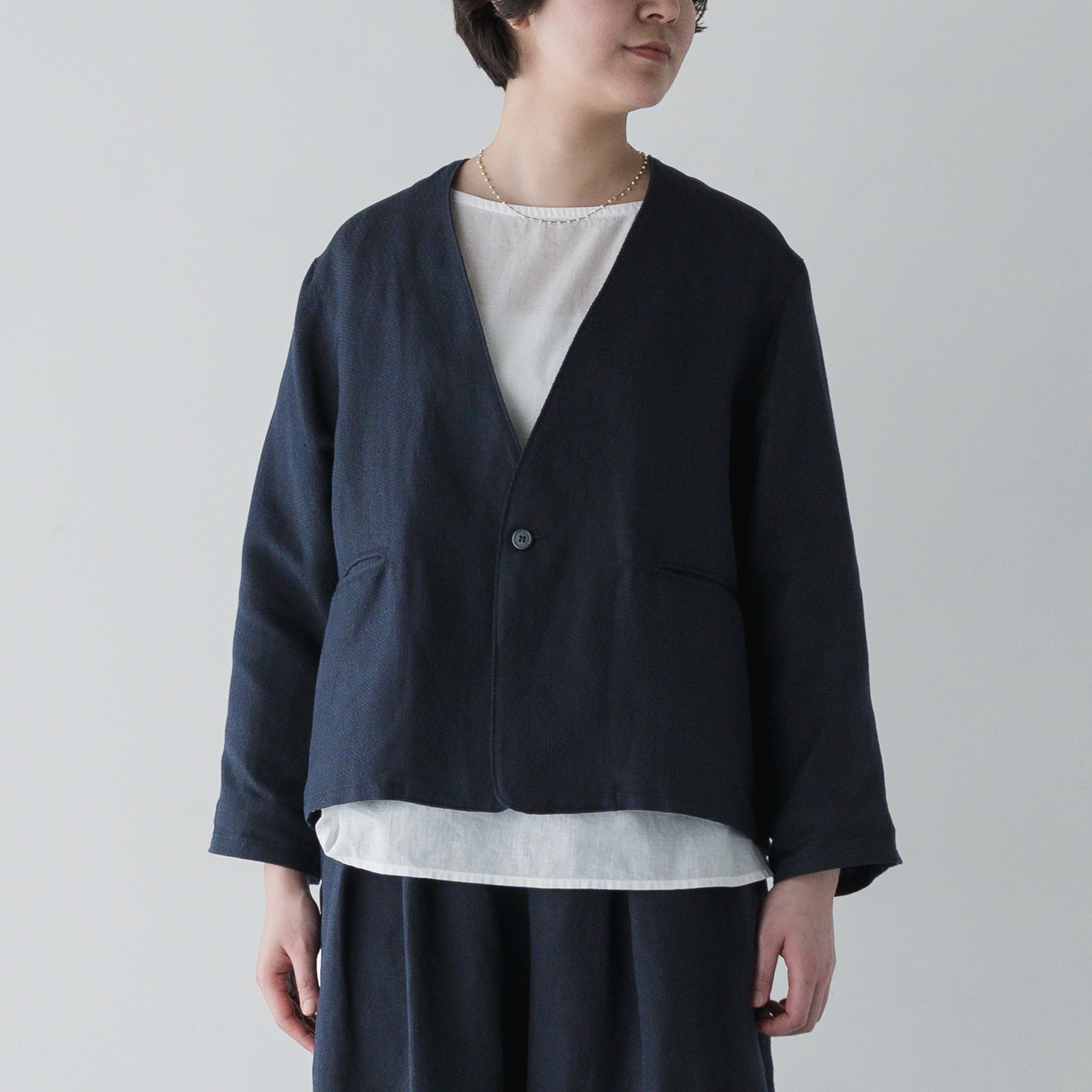 ARTE POVERA _ セレモニー ノーカラージャケット _ 紺×黒