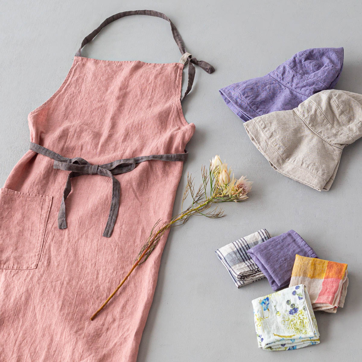 【4/30まで 刺繍無料】 _ フルエプロン マノン _  オールドローズ