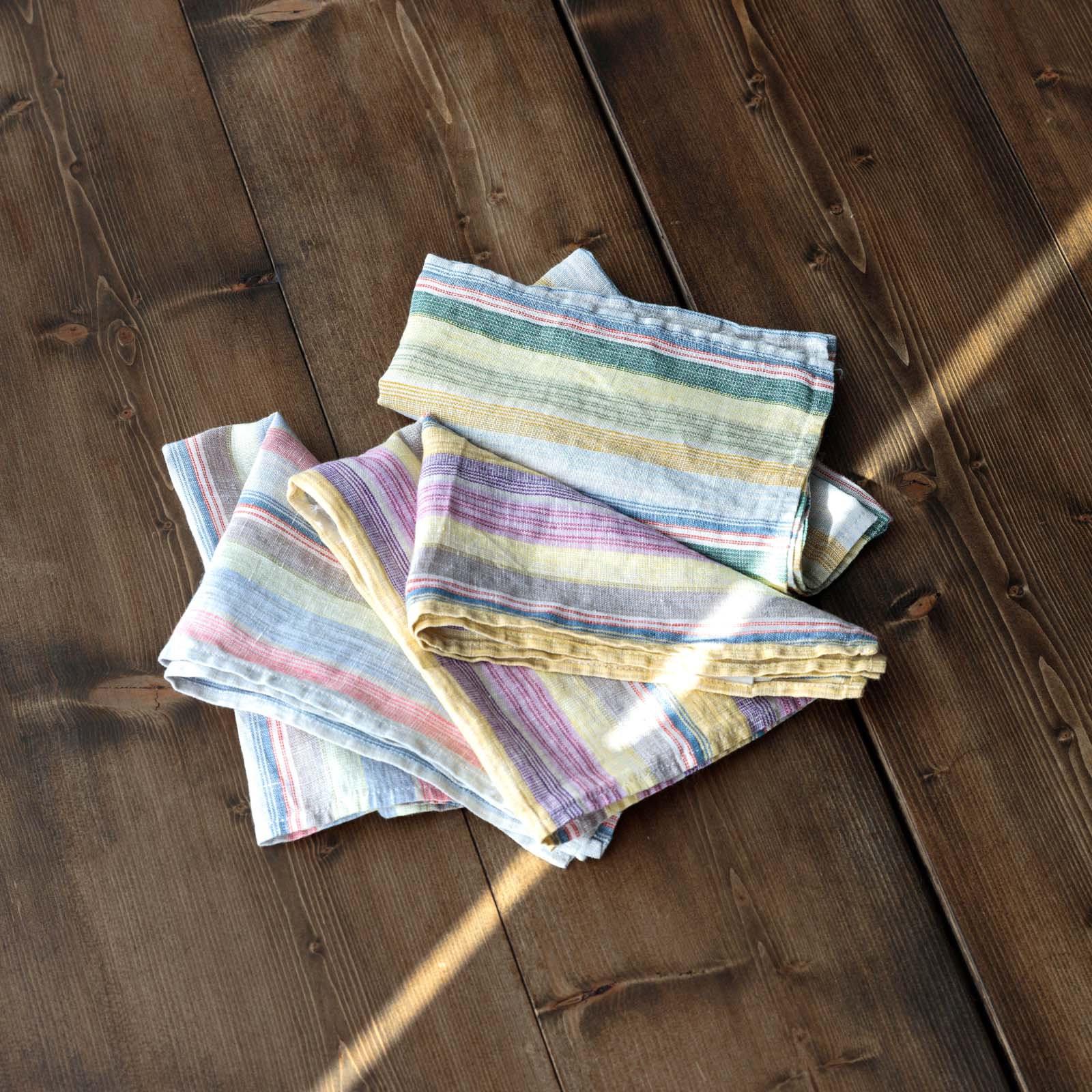 ハンカチ レーヴ _ ピンク