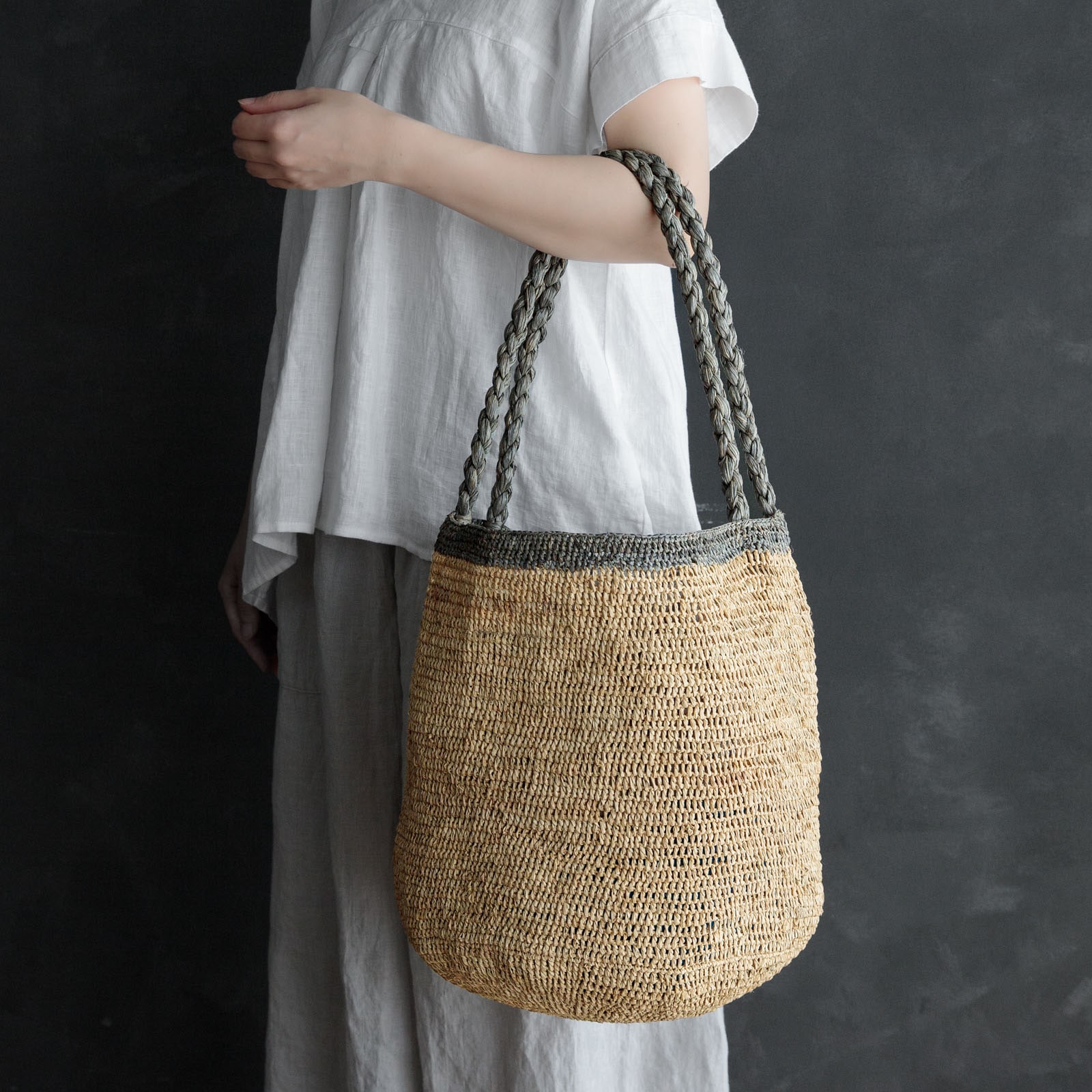 MOUMOUNE ラフィアバッグ Natural & gray