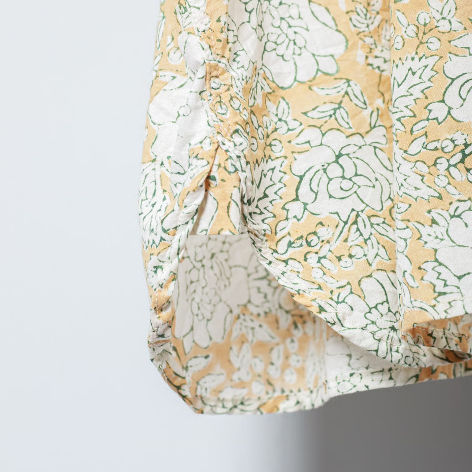 ARTE POVERA _ インド草木染ハンドプリント _ スタンドフレンチシャツ