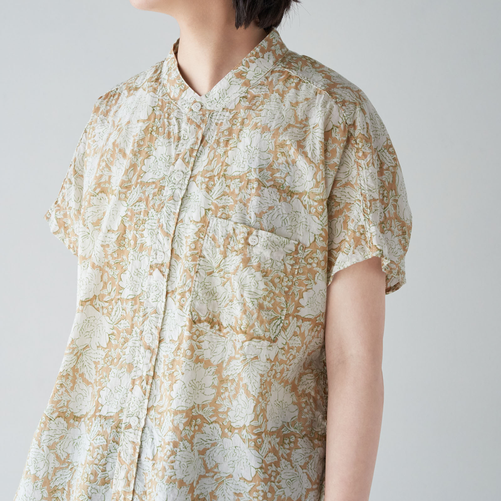 ARTE POVERA _ インド草木染ハンドプリント _ スタンドフレンチシャツ _ イエローベージュ