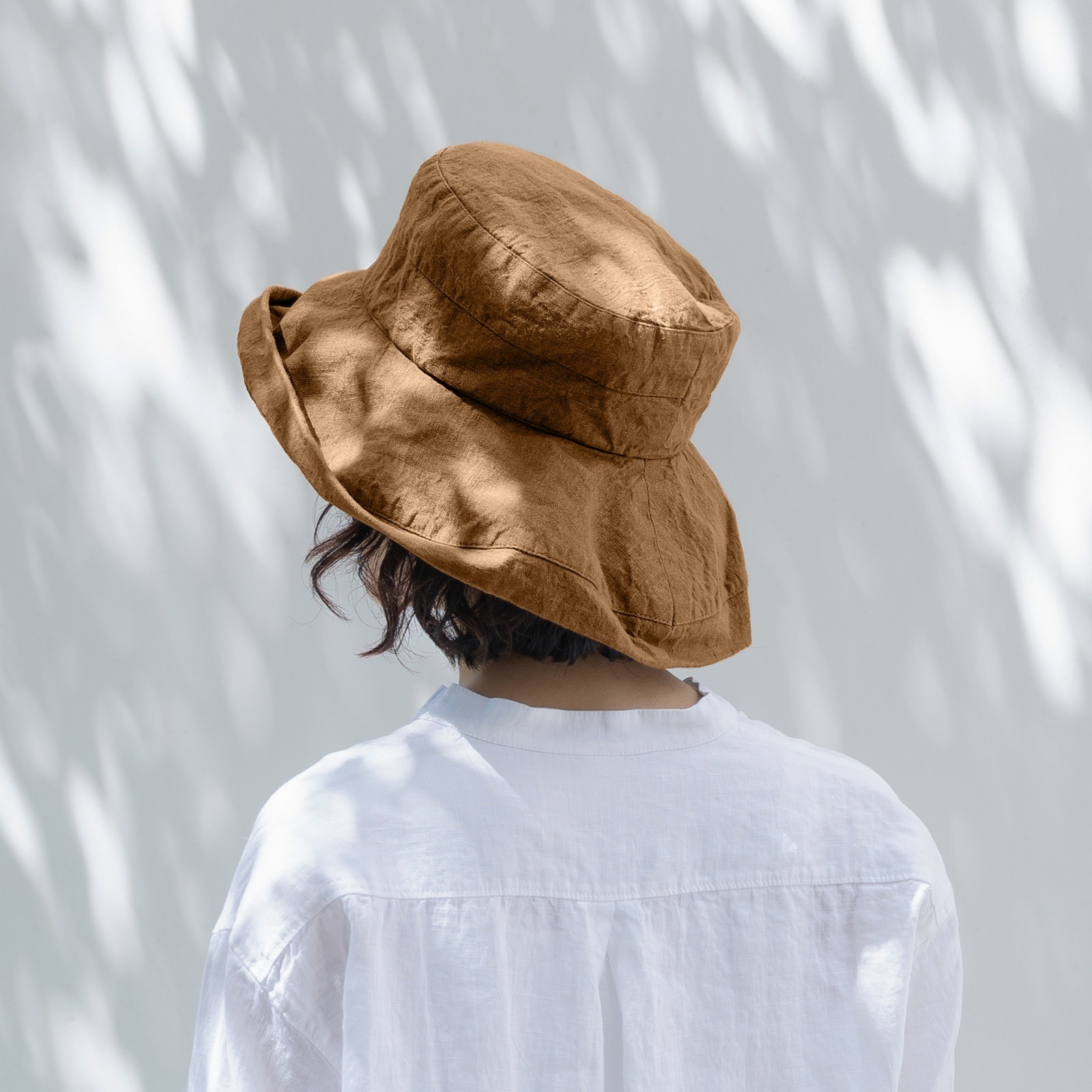 ハット マノン _ ブラウンオーカー