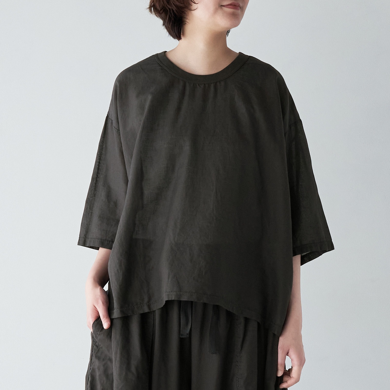 ARTE POVERA _ リネンコットン ワイドクルーTシャツ _ ダークブラウン