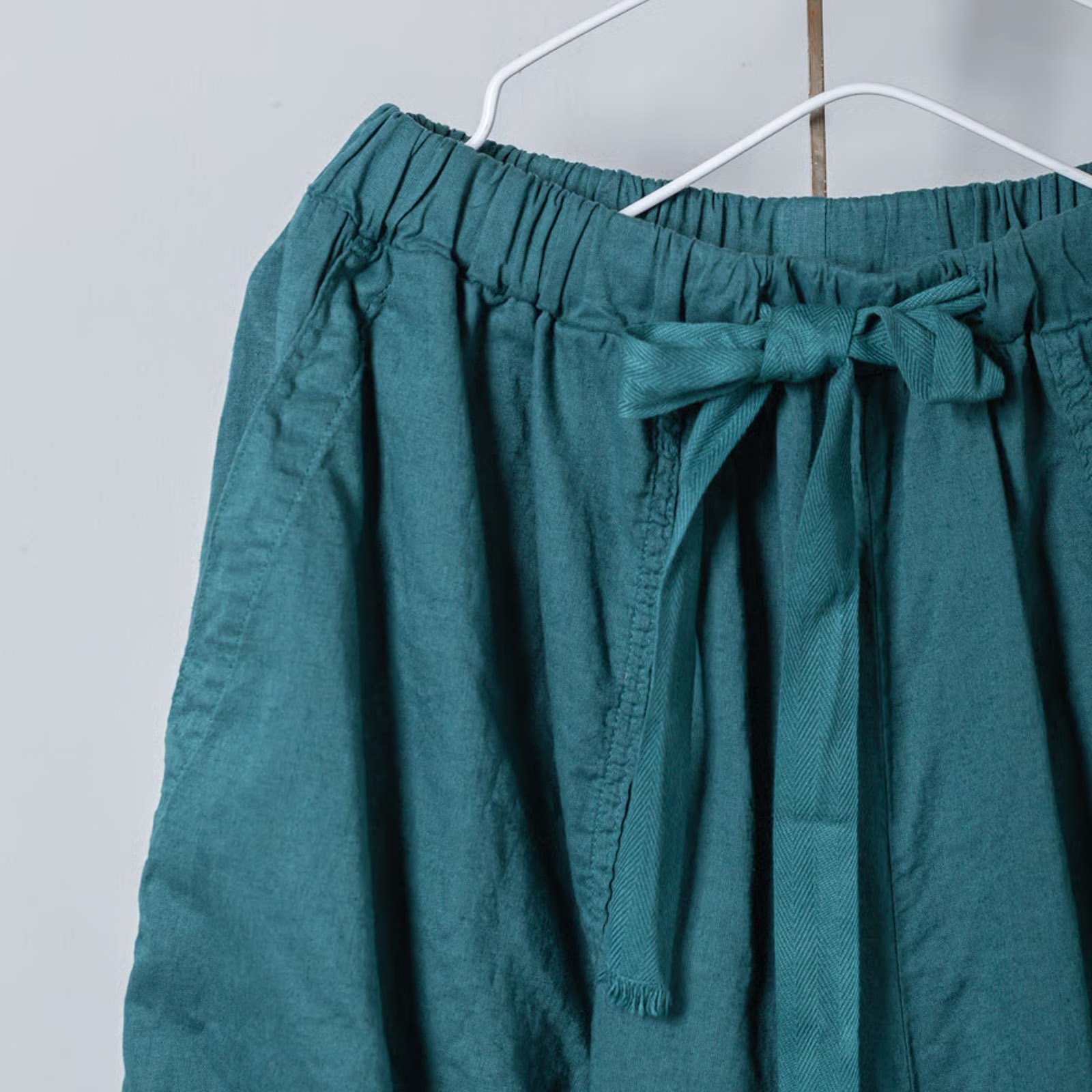 ARTE POVERA _ リネンコットン ギャザリングパンツ _ ターコイズ