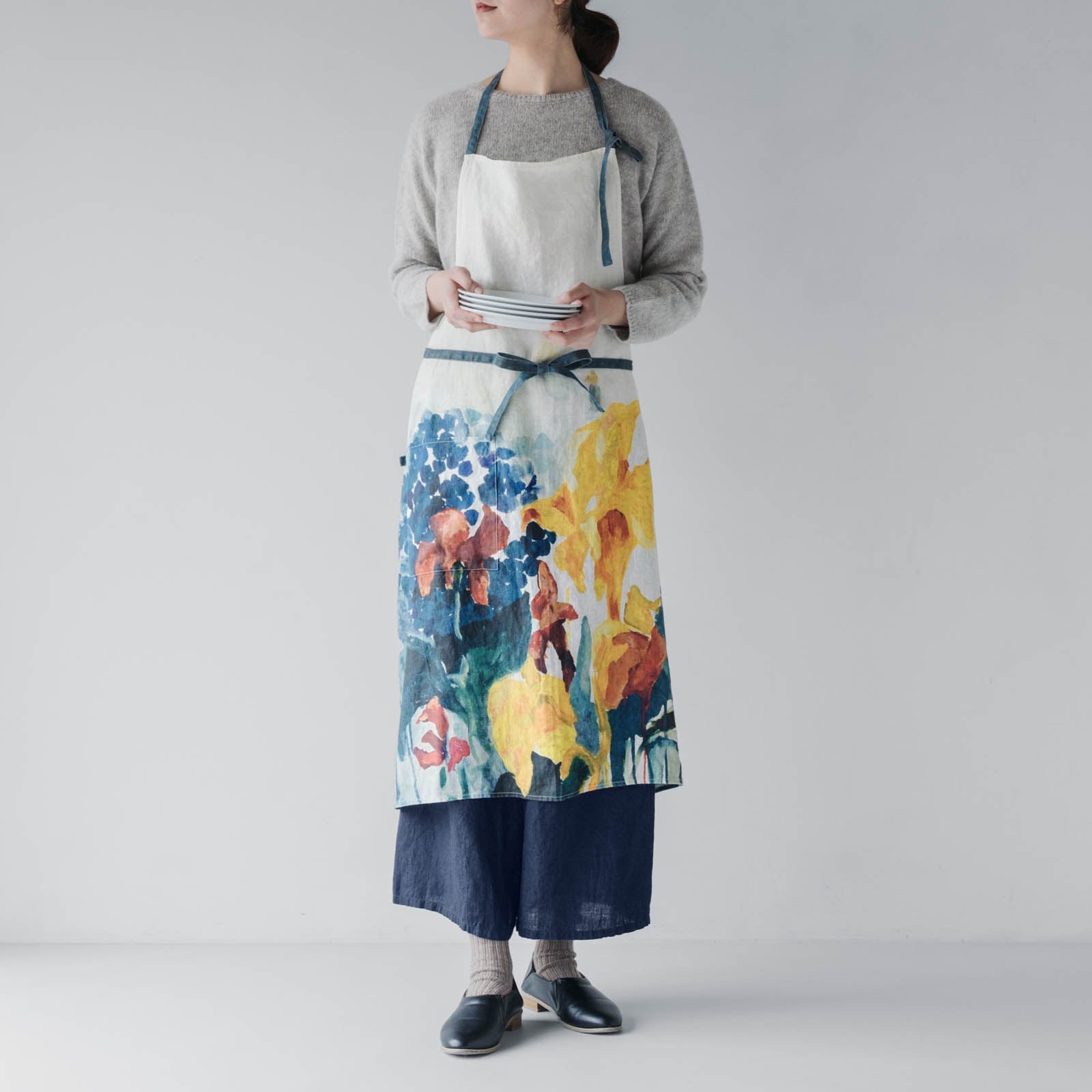 フルエプロン フロレゾン _  アイリス