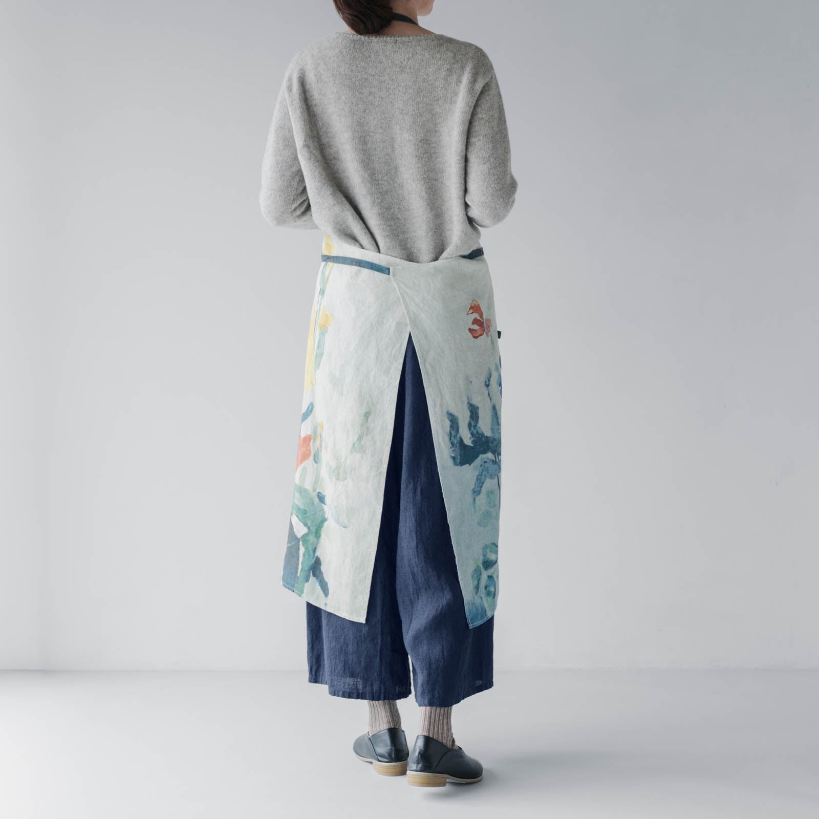 フルエプロン フロレゾン _  アイリス