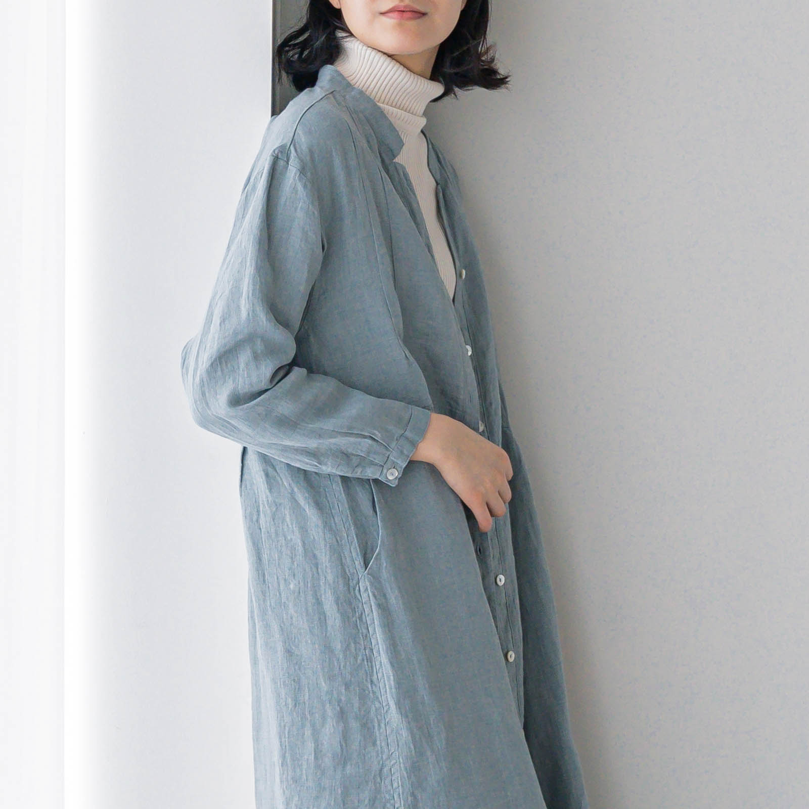 E43-6 総ボタンワンピース _ サックスブルー