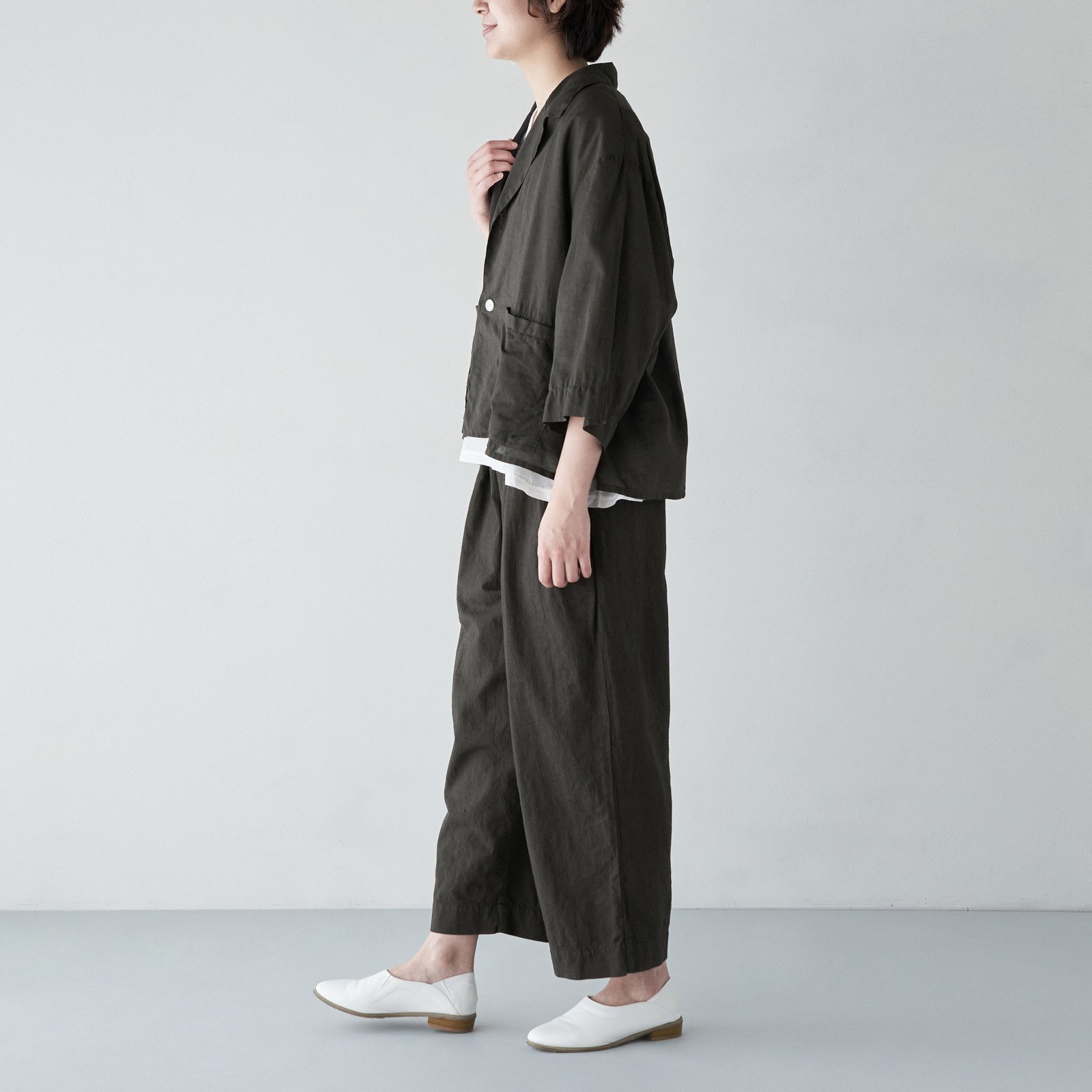 ARTE POVERA _ リネンコットン キャンバス調 _ 2タックイージーパンツ _ ホワイト