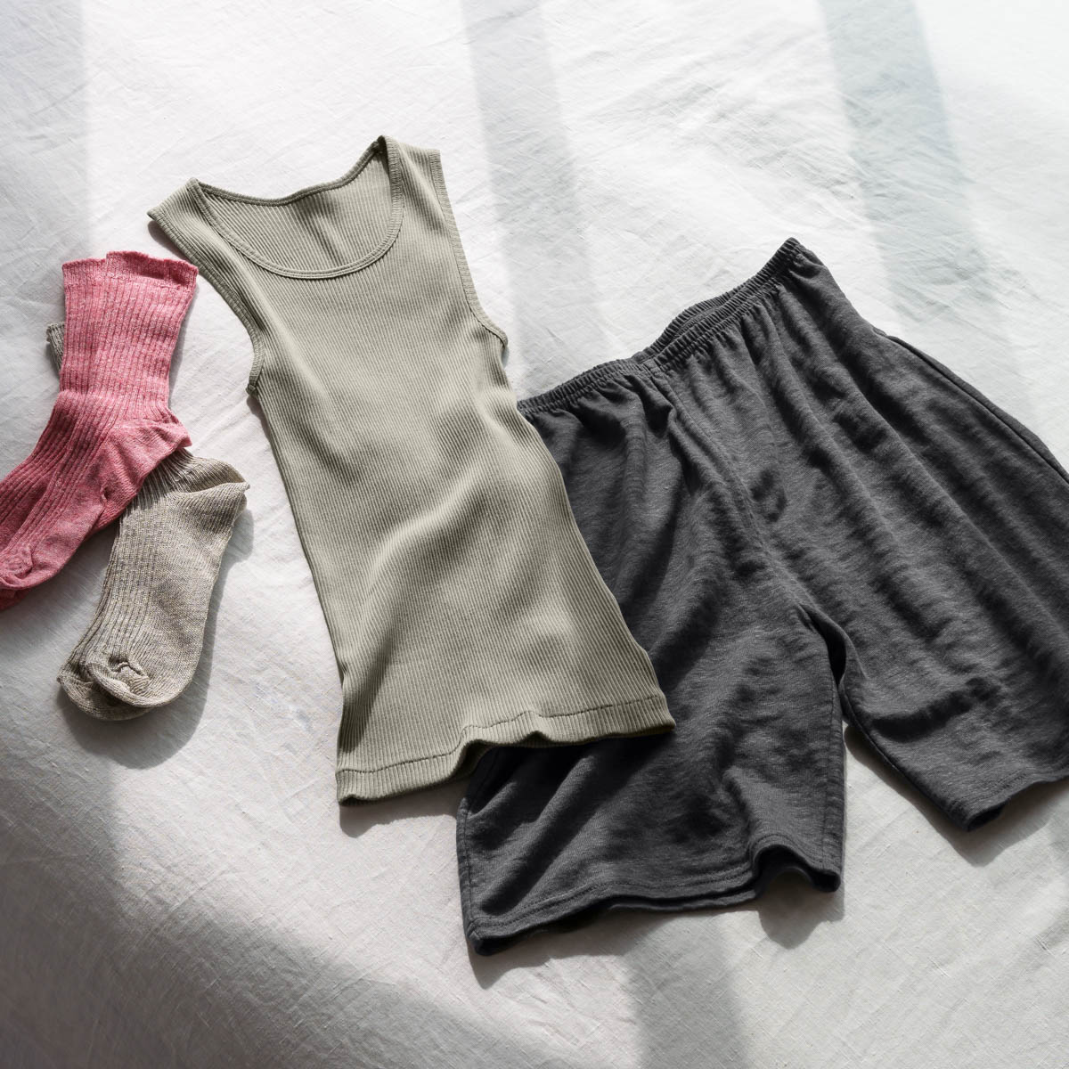 SONORO _ スーピマコットン リブタンクトップ _ アースグリーン