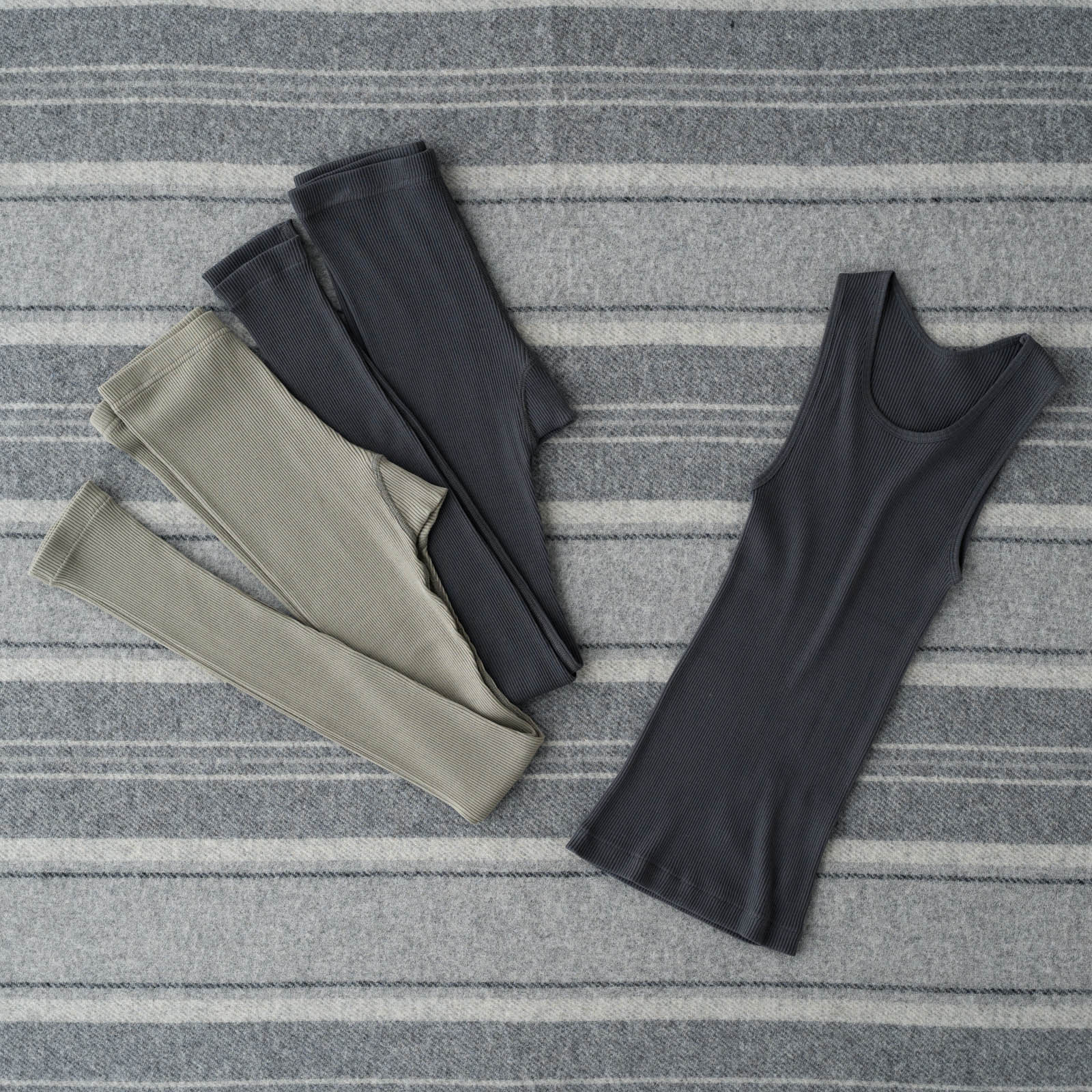 SONORO _ スーピマコットン リブレギンス _ チャコール