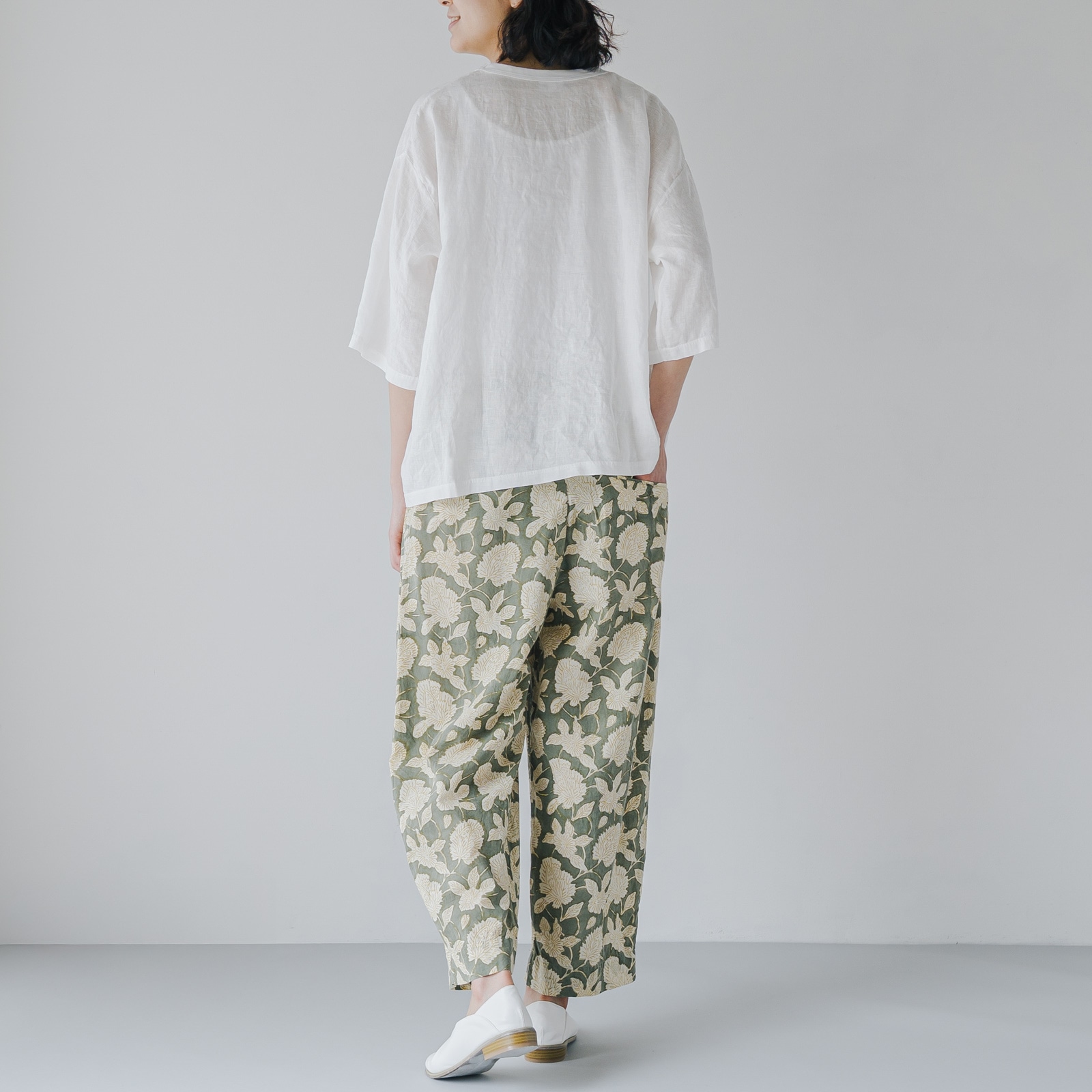 リネン クルーTシャツ _ ブラック