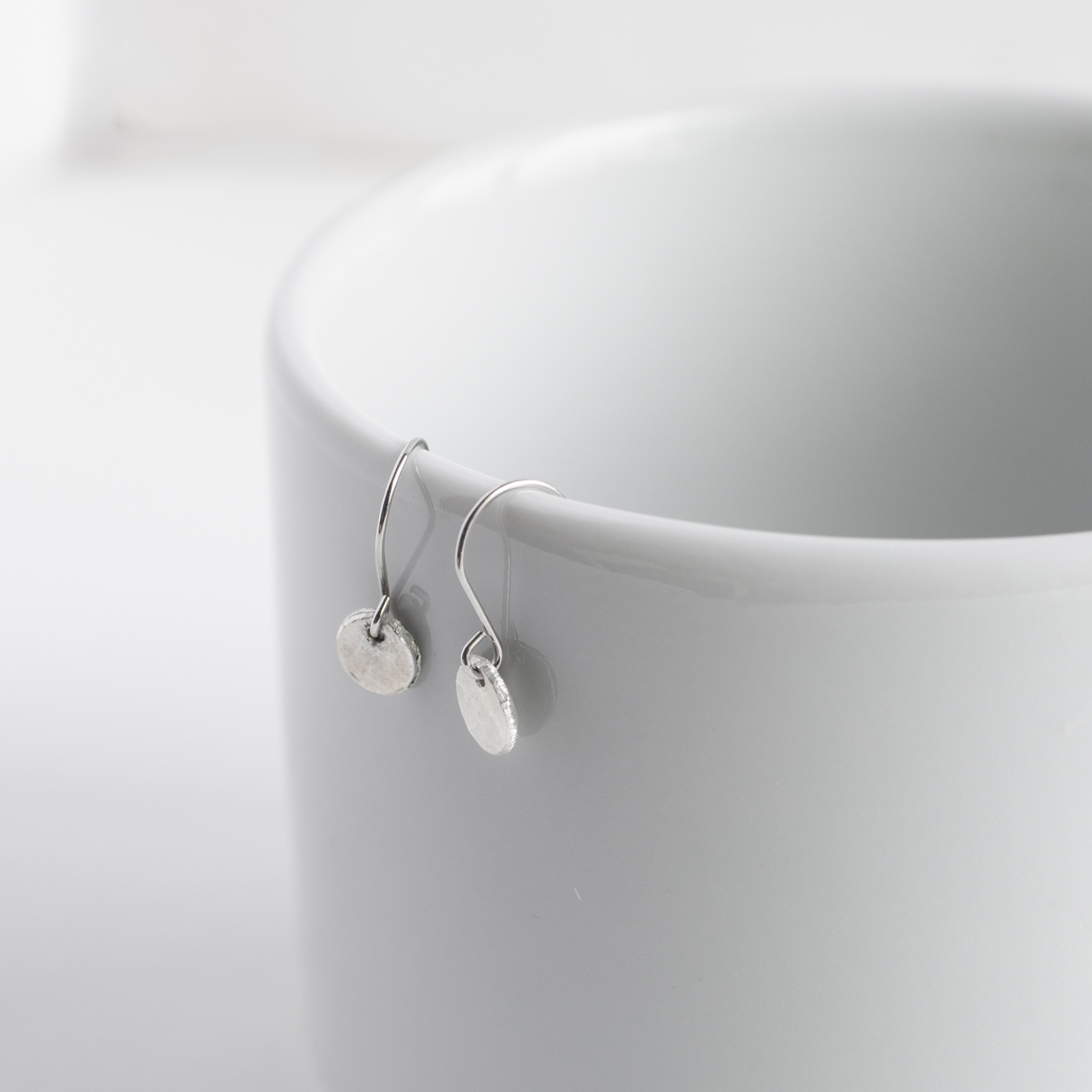 ミニピアス まる