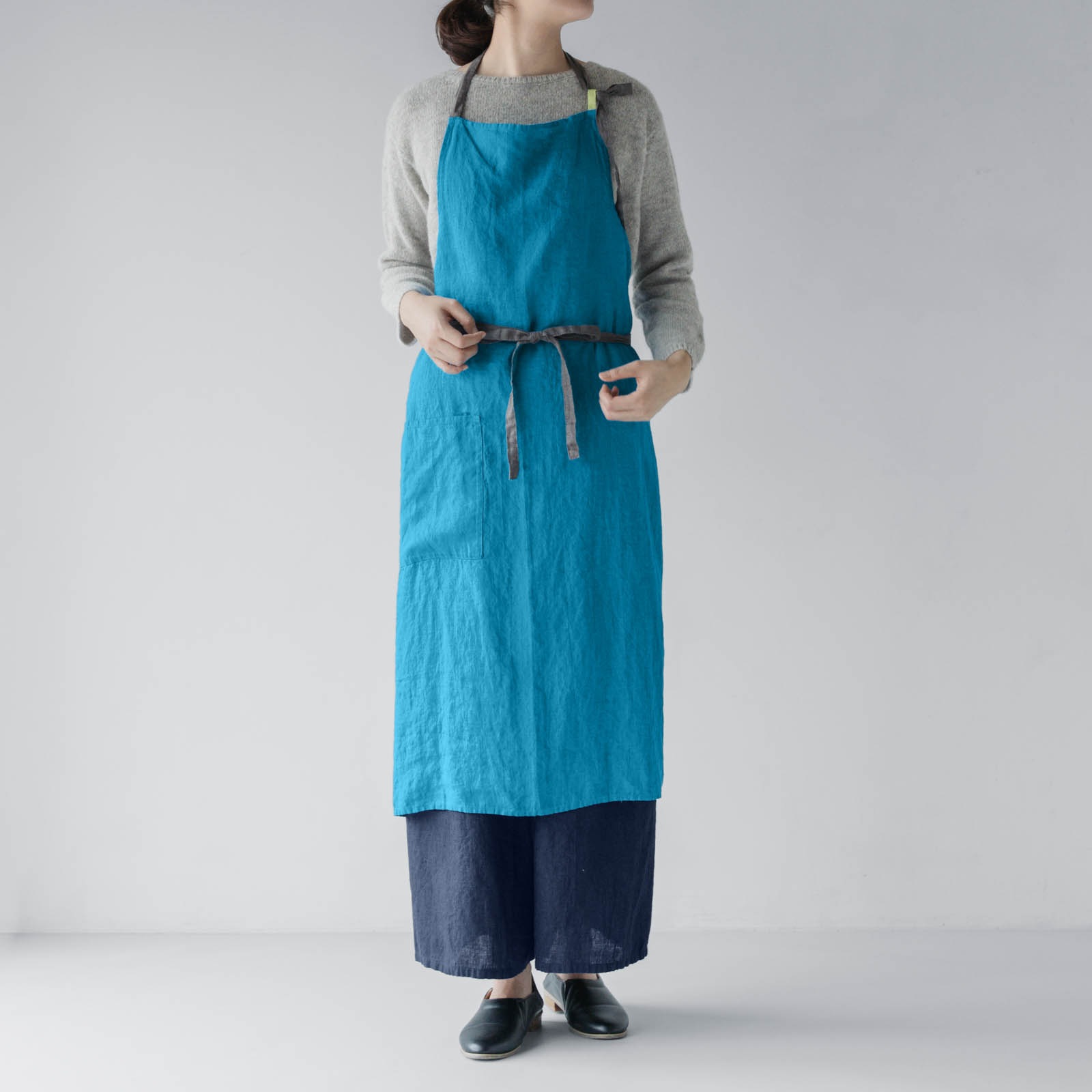 フルエプロン マノン _ ミノルカブルー