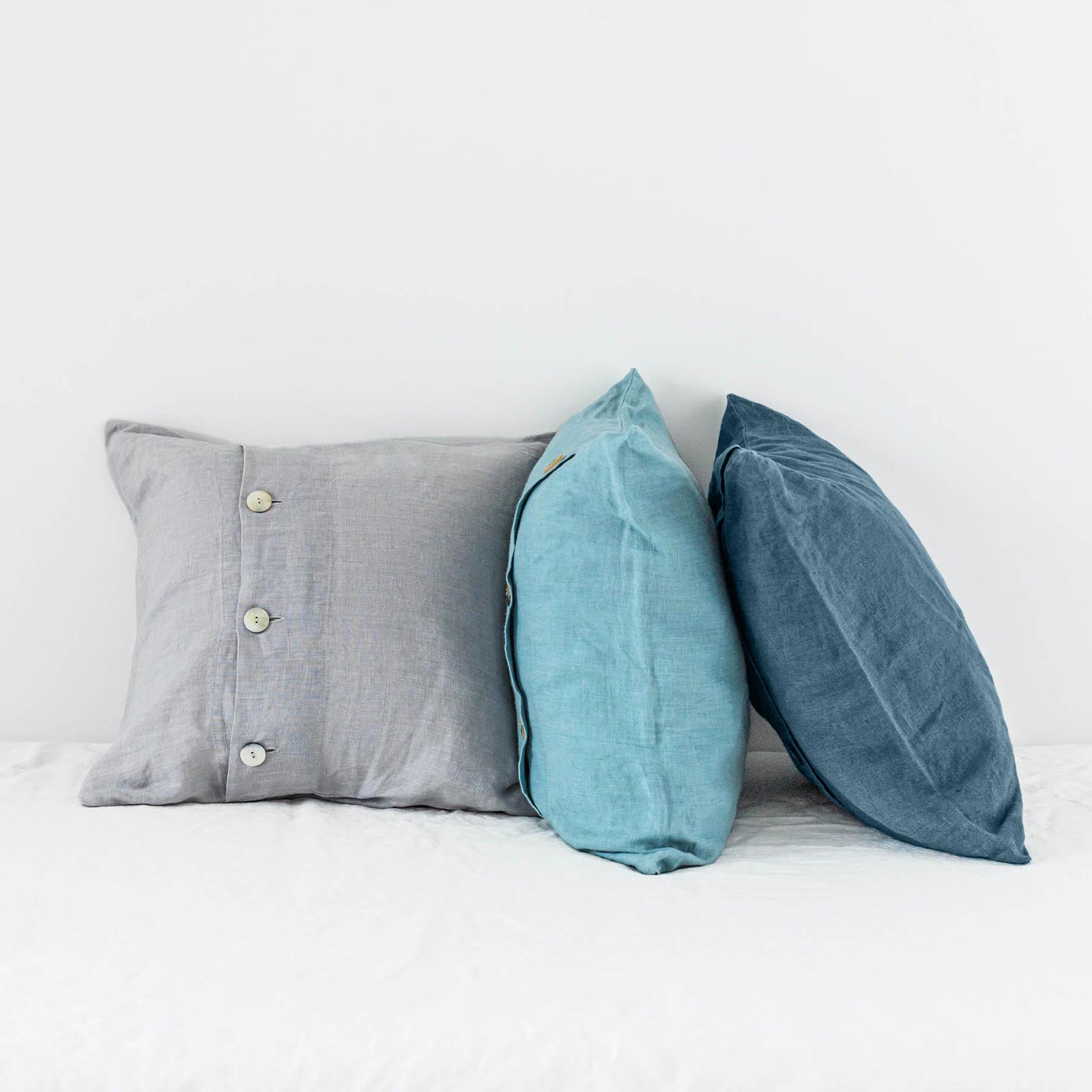 クッションカバー ベア _ シャドーブルー