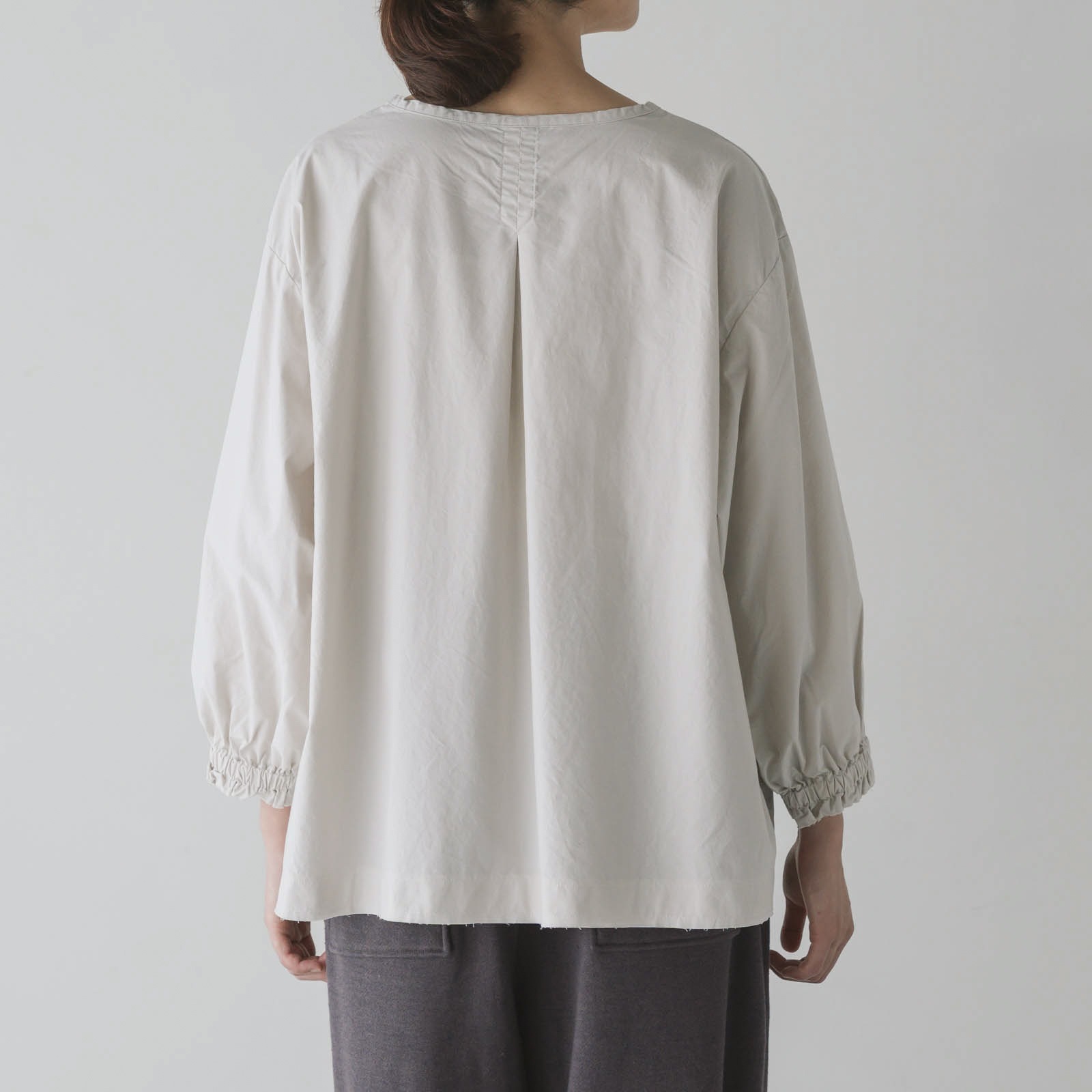 ARTE POVERA _ タイプライター _ クルーワイドシャツ _ テラコッタベージュ