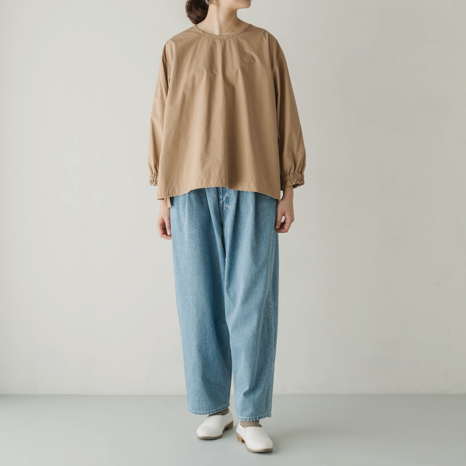 ARTE POVERA _ タイプライター _ クルーワイドシャツ _ テラコッタベージュ