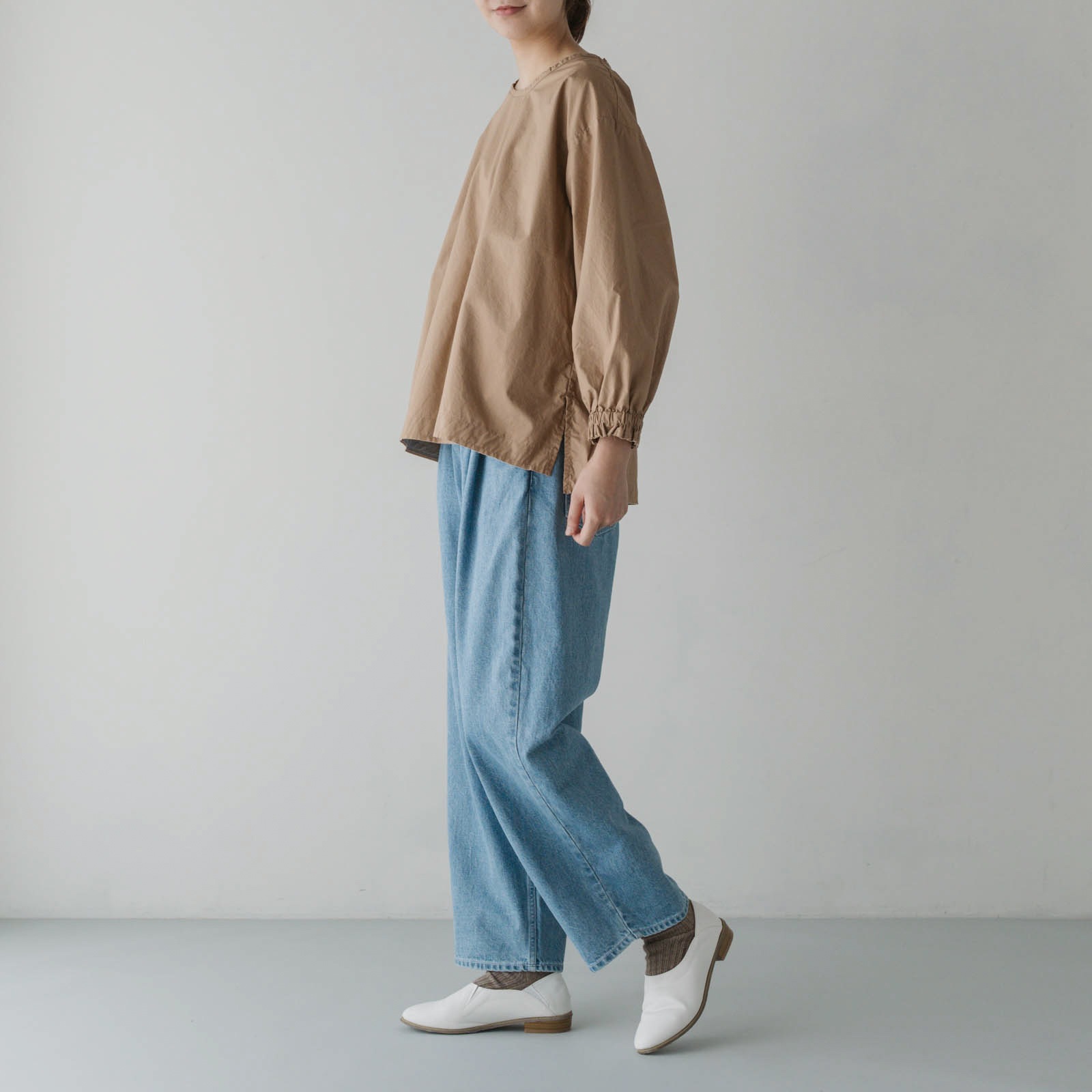 ARTE POVERA _ タイプライター _ クルーワイドシャツ _ テラコッタベージュ