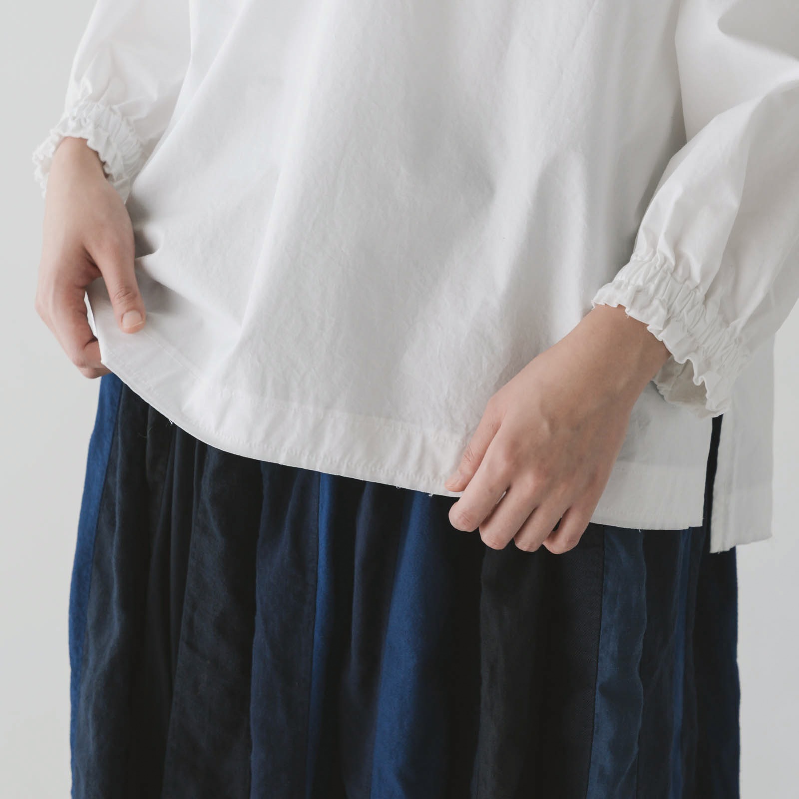 ARTE POVERA _ タイプライター _ クルーワイドシャツ _ テラコッタベージュ