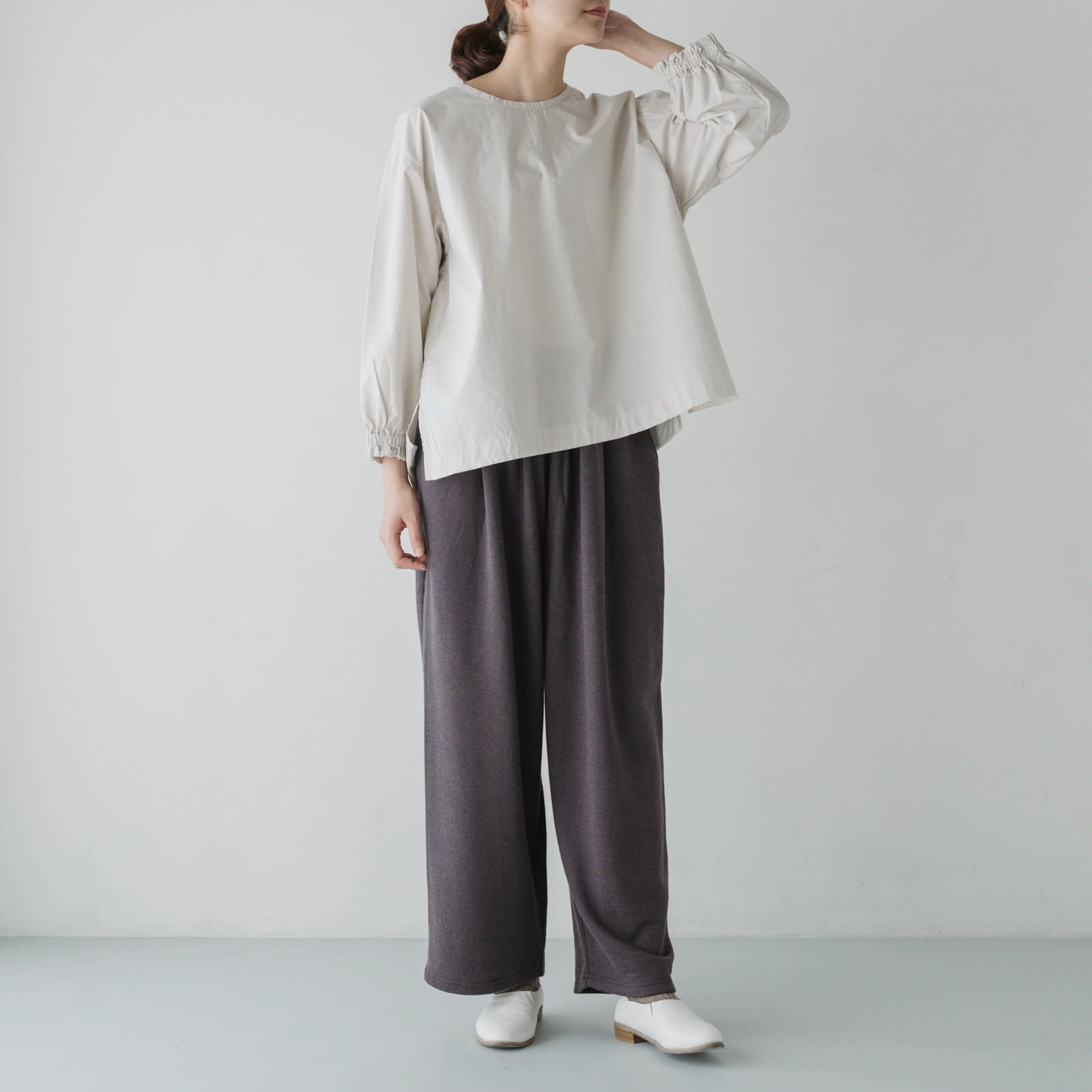 ARTE POVERA _ リネンコットン裏毛 _ 2タックワイドパンツ _ カーキオリーブ