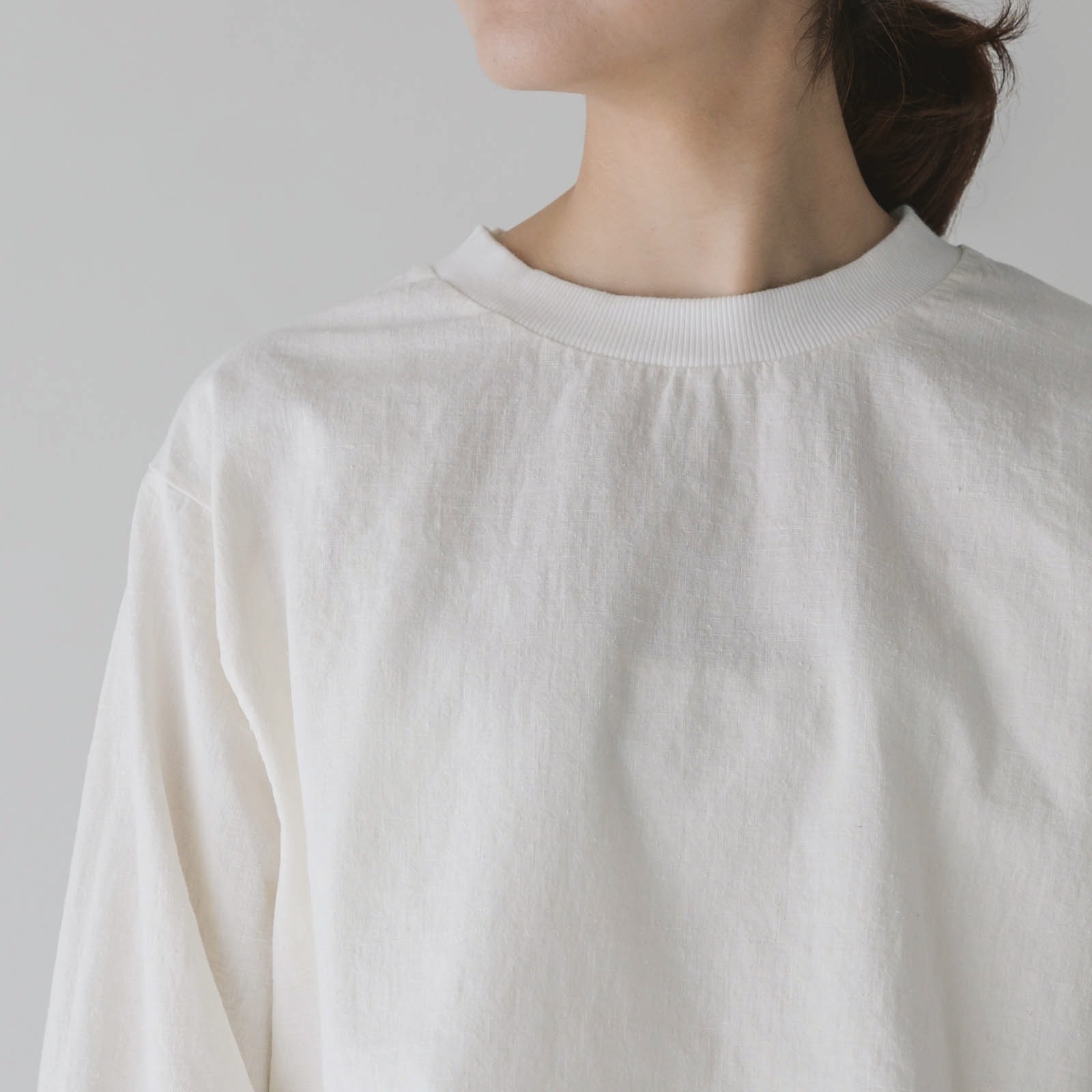 リネンコットン _ クルーネックスウェット _ ブラック