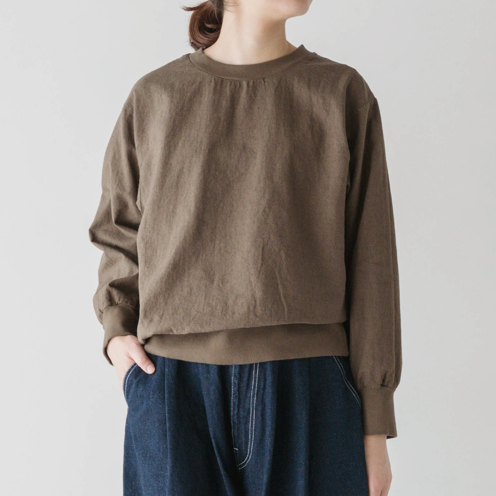 リネンコットン _ クルーネックスウェット _ ブラック