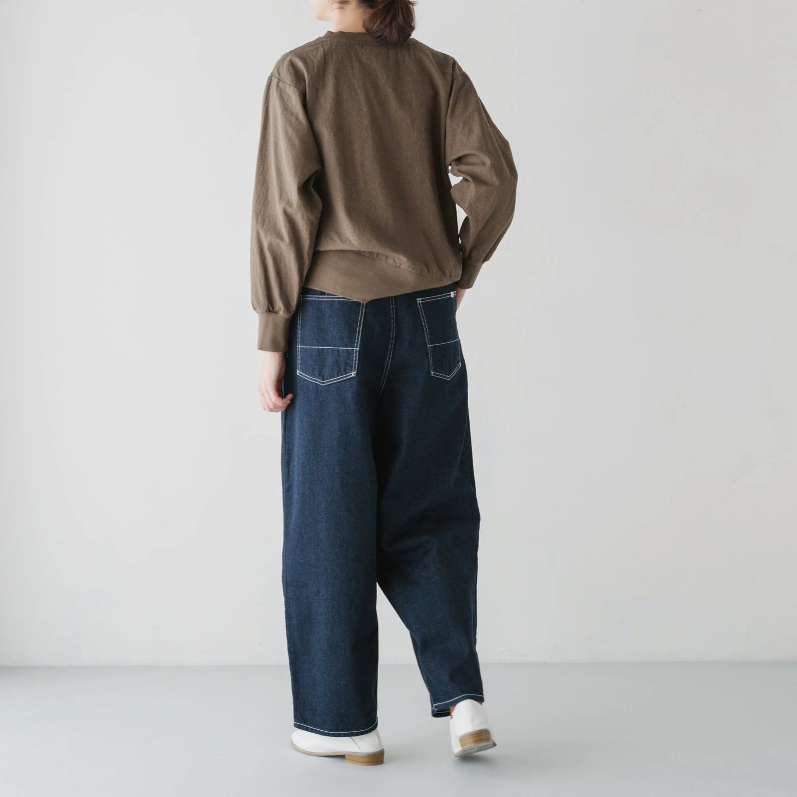 リネンコットン _ クルーネックスウェット _ ブラック