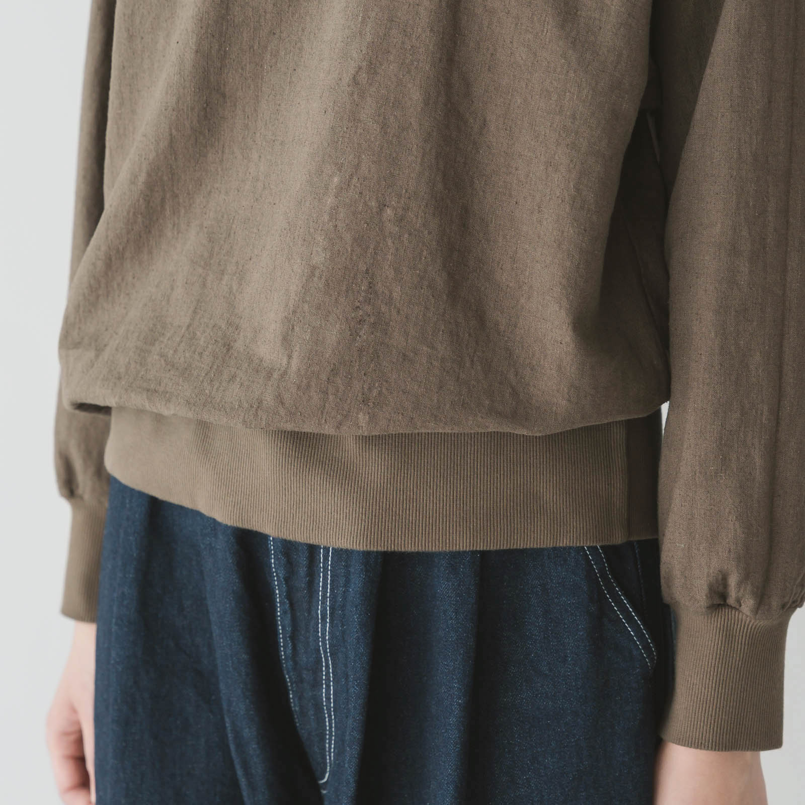 リネンコットン _ クルーネックスウェット _ ブラック