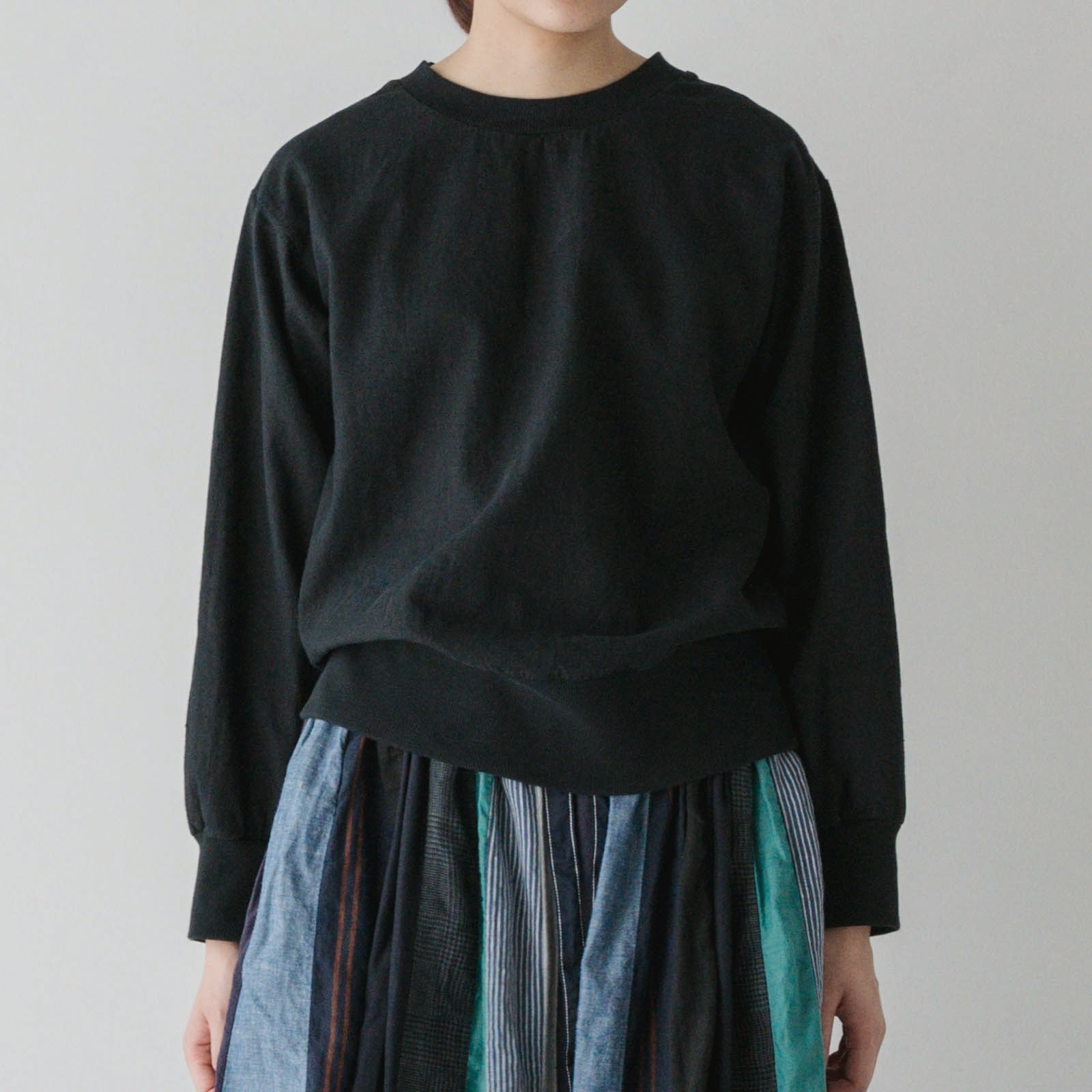 リネンコットン _ クルーネックスウェット _ ブラック