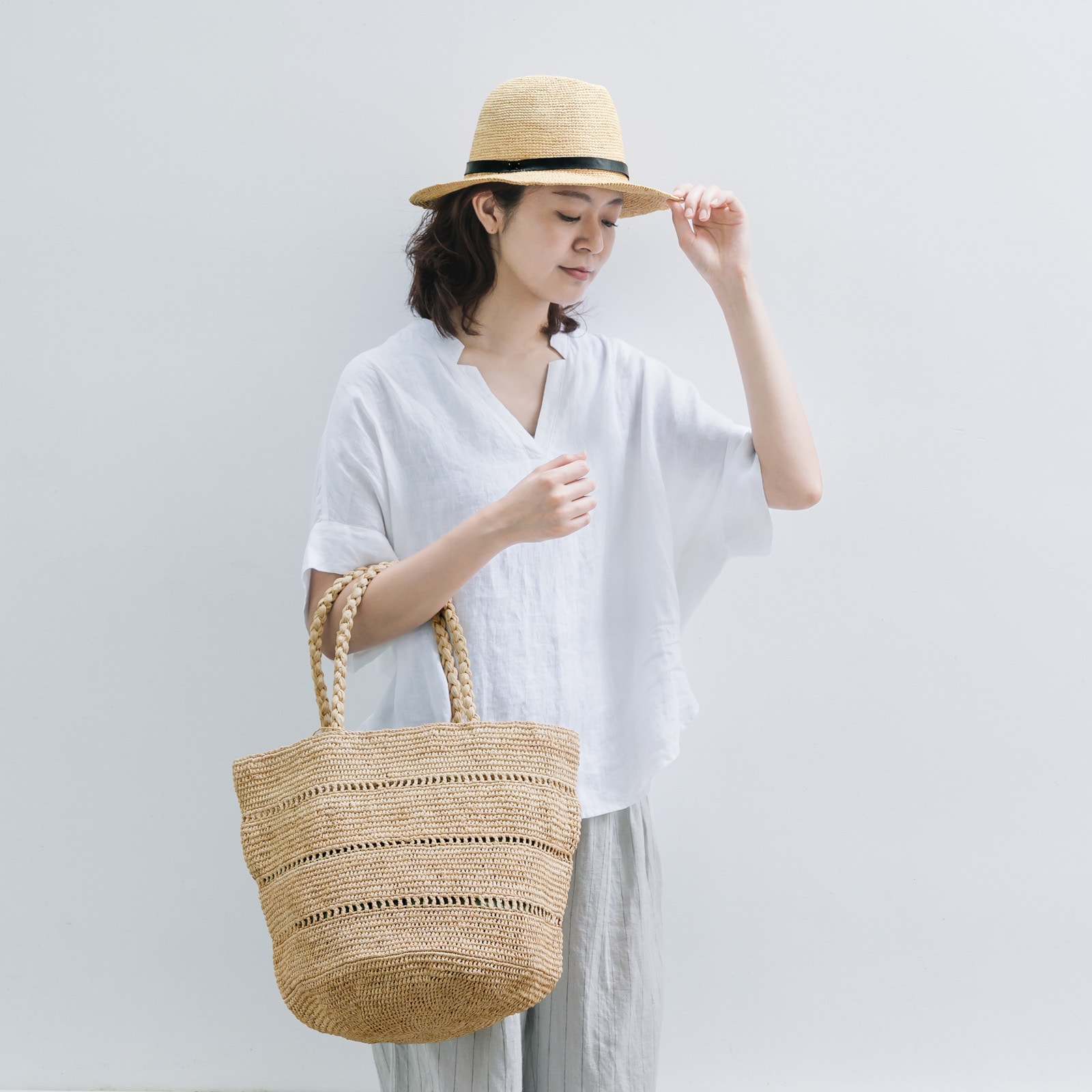 新品 HERMES エマ ラフィア ハット 57 箱付き ELYA ラフィアハット Natural 革黒ベルト付