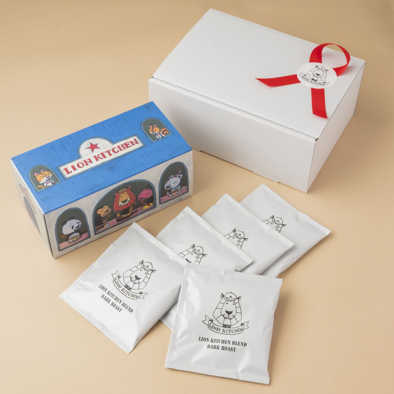 LION KITCHEN ギフトボックス(バナナケーキ)